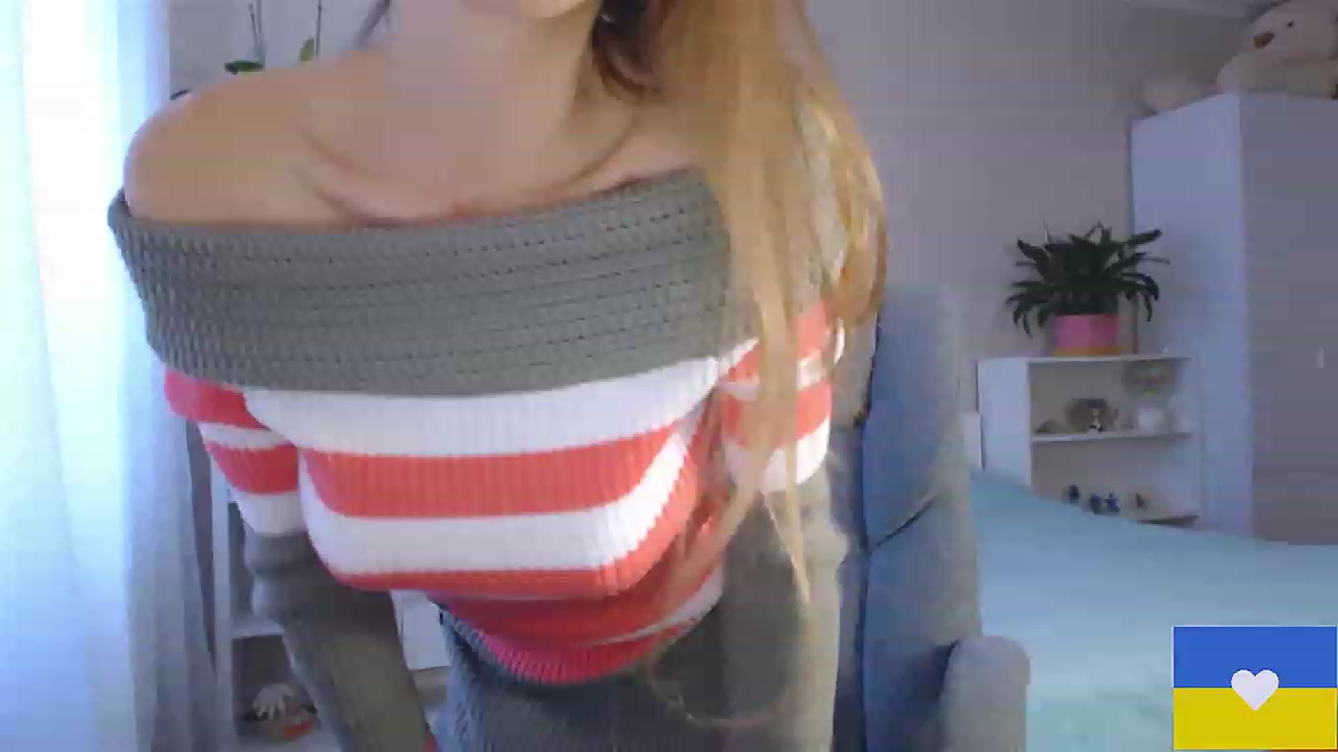 Gallery image thumbnail from Divine_Phenix's myfreecams stream on, 12/07/2022, 13:33 image 18 of 20
