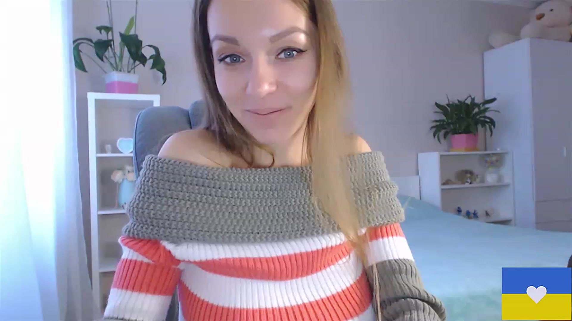 Gallery image thumbnail from Divine_Phenix's myfreecams stream on, 12/07/2022, 13:33 image 7 of 20