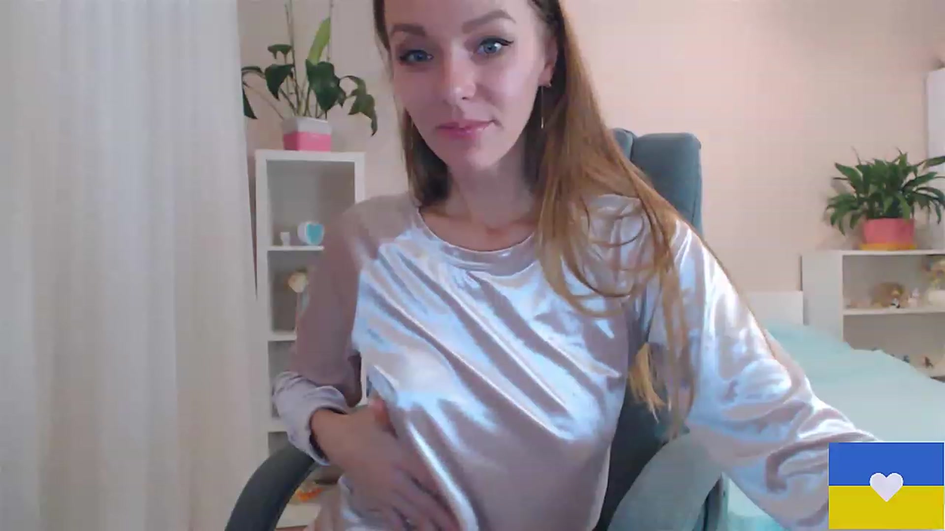 Gallery image thumbnail from Divine_Phenix's myfreecams stream on, 12/09/2022, 19:42 image 3 of 20