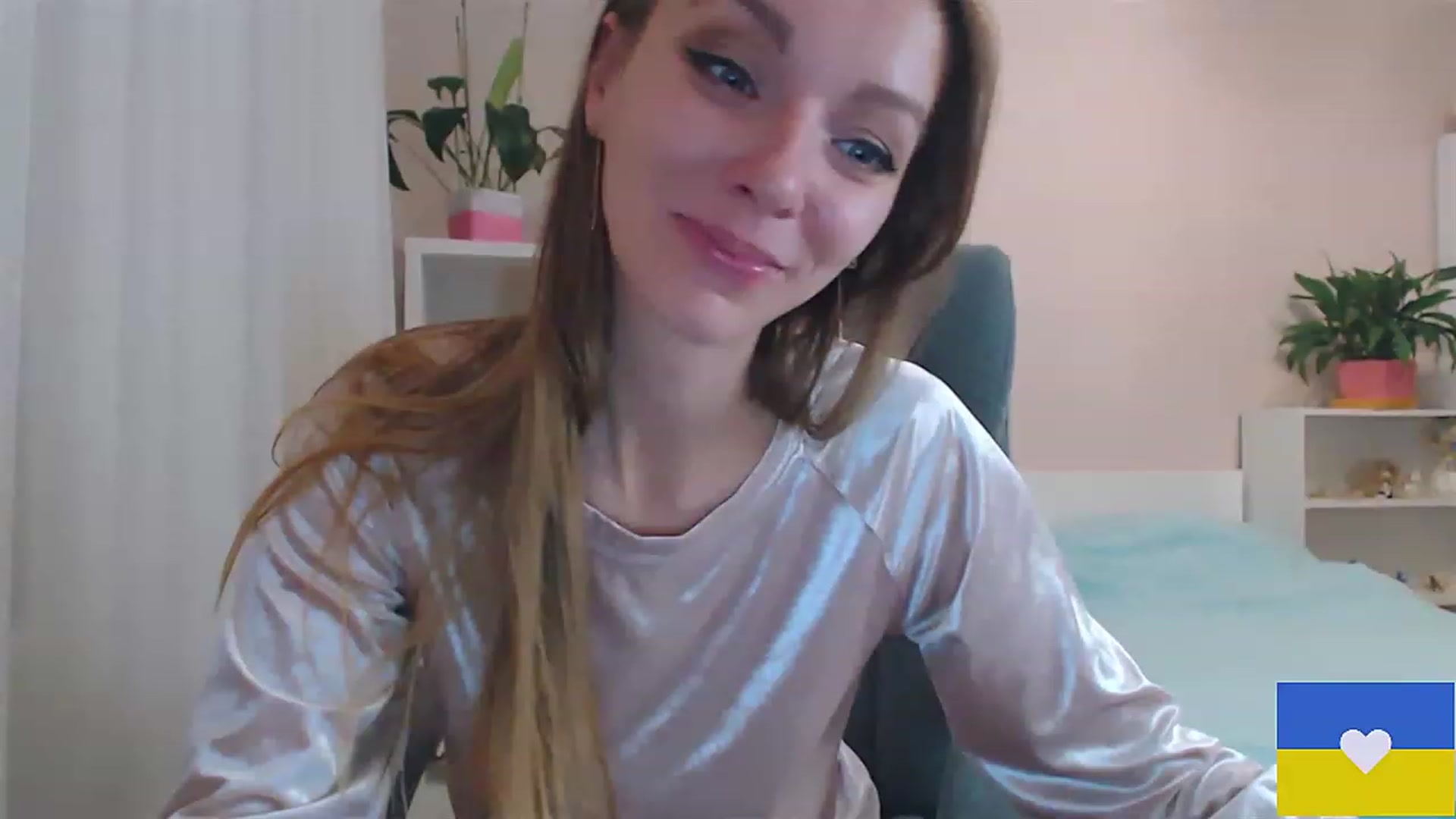 Gallery image thumbnail from Divine_Phenix's myfreecams stream on, 12/09/2022, 19:42 image 12 of 20