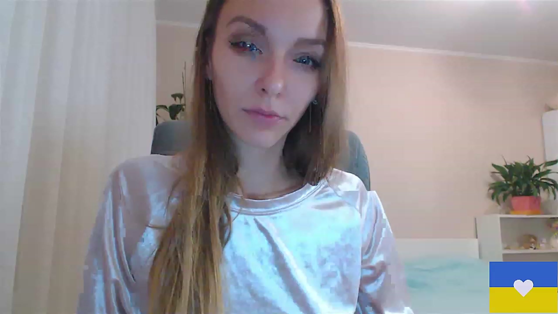 Gallery image thumbnail from Divine_Phenix's myfreecams stream on, 12/09/2022, 19:42 image 19 of 20