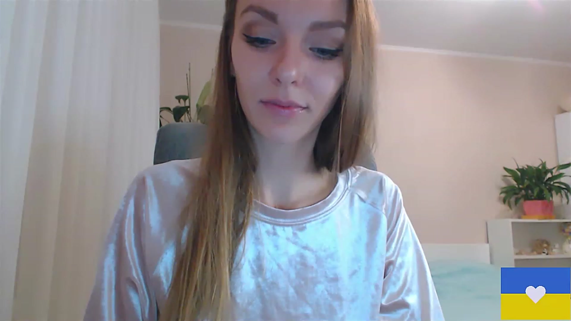 Gallery image thumbnail from Divine_Phenix's myfreecams stream on, 12/09/2022, 19:42 image 18 of 20