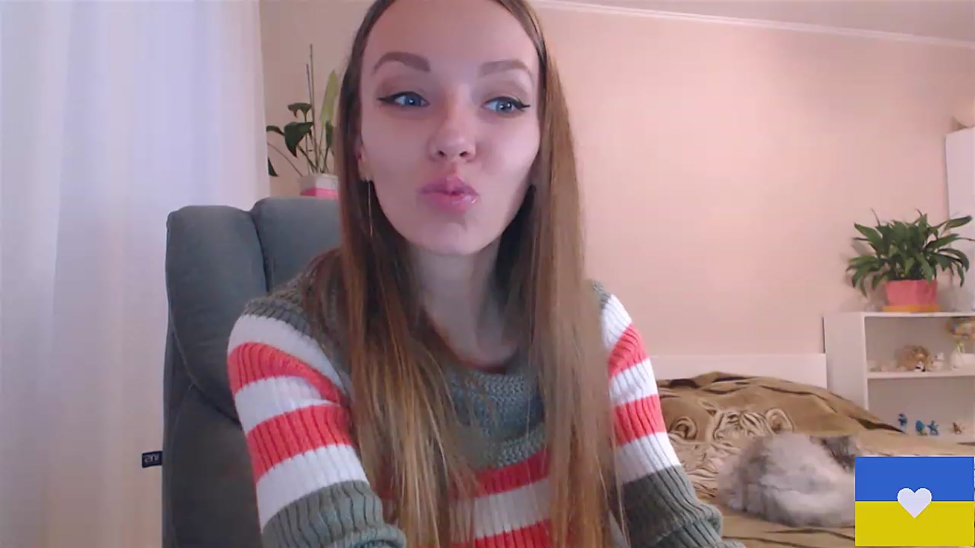 Gallery image thumbnail from Divine_Phenix's myfreecams stream on, 12/10/2022, 13:00 image 7 of 20