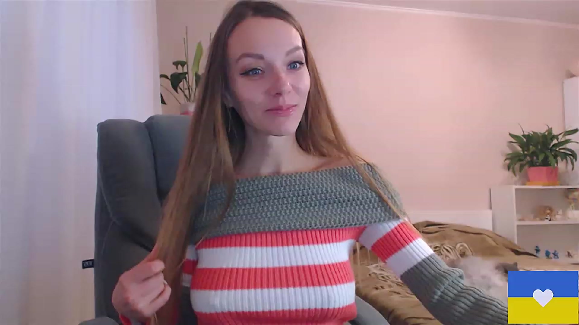 Gallery image thumbnail from Divine_Phenix's myfreecams stream on, 12/10/2022, 13:00 image 17 of 20
