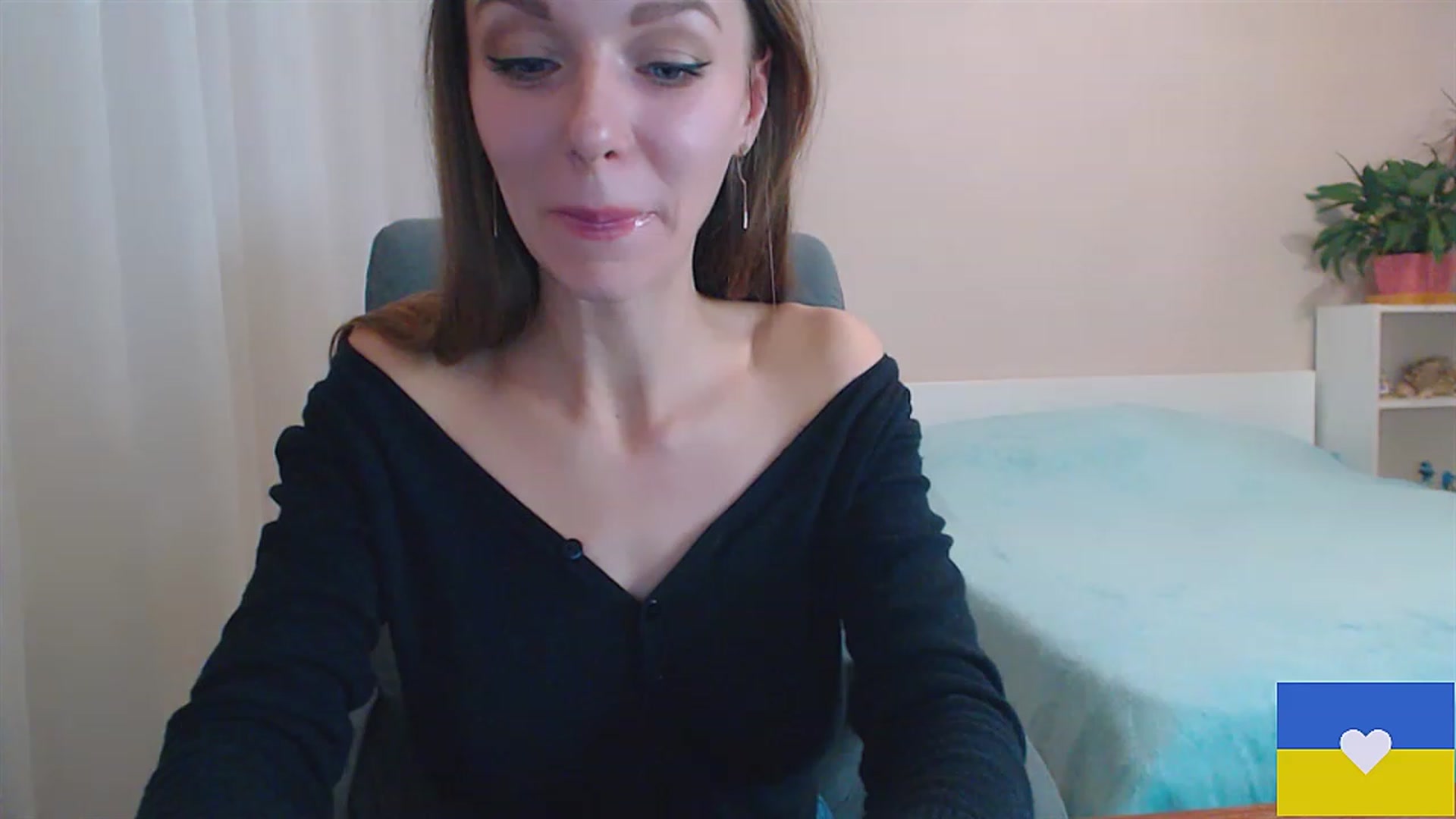 Gallery image thumbnail from Divine_Phenix's myfreecams stream on, 01/05/2023, 17:03 image 2 of 20