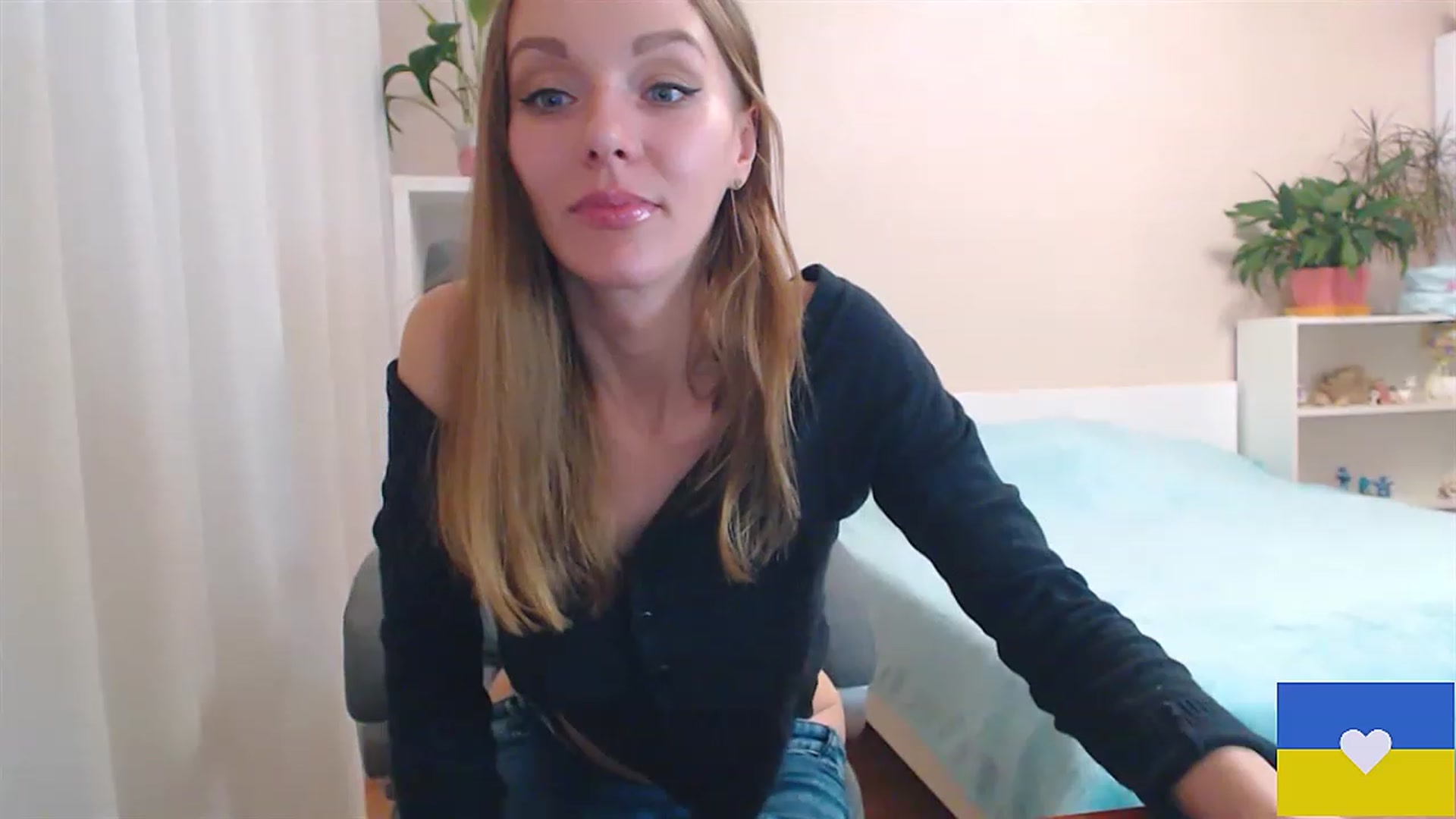 Gallery image thumbnail from Divine_Phenix's myfreecams stream on, 01/05/2023, 17:03 image 14 of 20