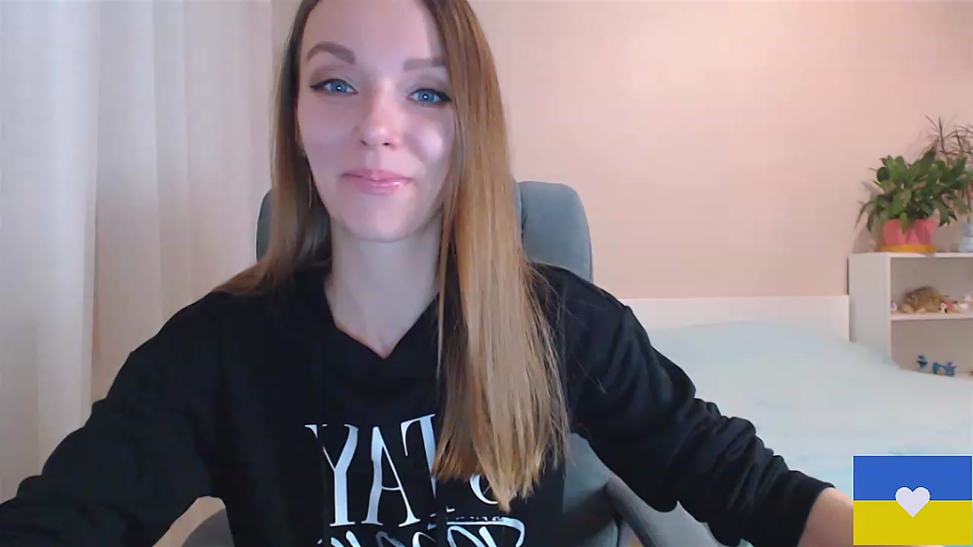 Gallery image thumbnail from Divine_Phenix's myfreecams stream on, 01/09/2023, 16:09 image 13 of 20