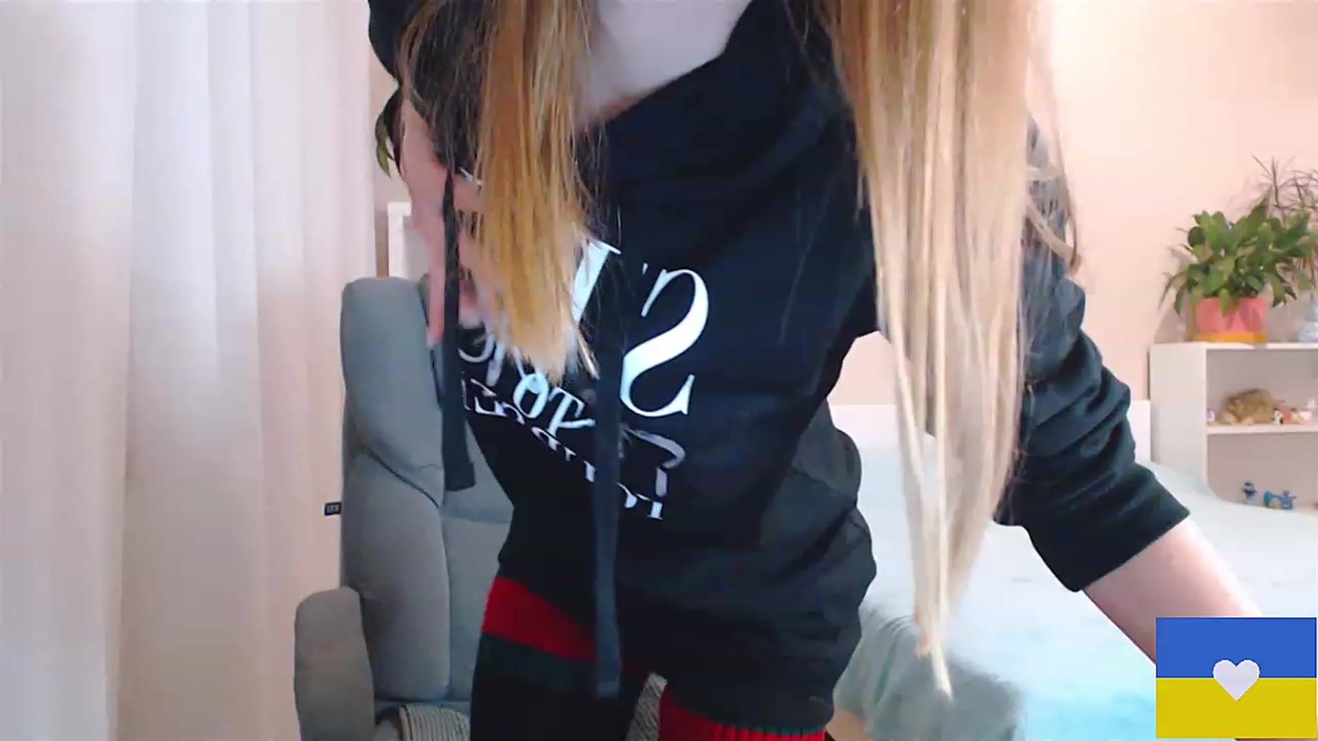 Gallery image thumbnail from Divine_Phenix's myfreecams stream on, 01/09/2023, 16:09 image 17 of 20
