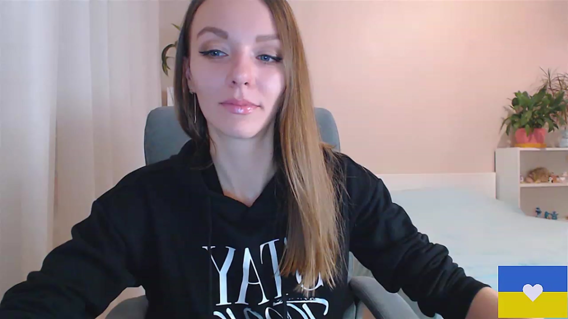 Gallery image thumbnail from Divine_Phenix's myfreecams stream on, 01/09/2023, 16:09 image 2 of 20
