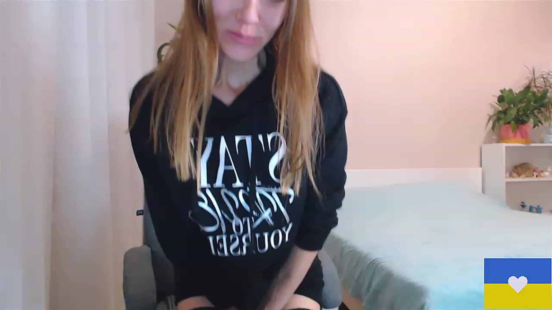 Gallery image thumbnail from Divine_Phenix's myfreecams stream on, 01/09/2023, 16:09 image 16 of 20