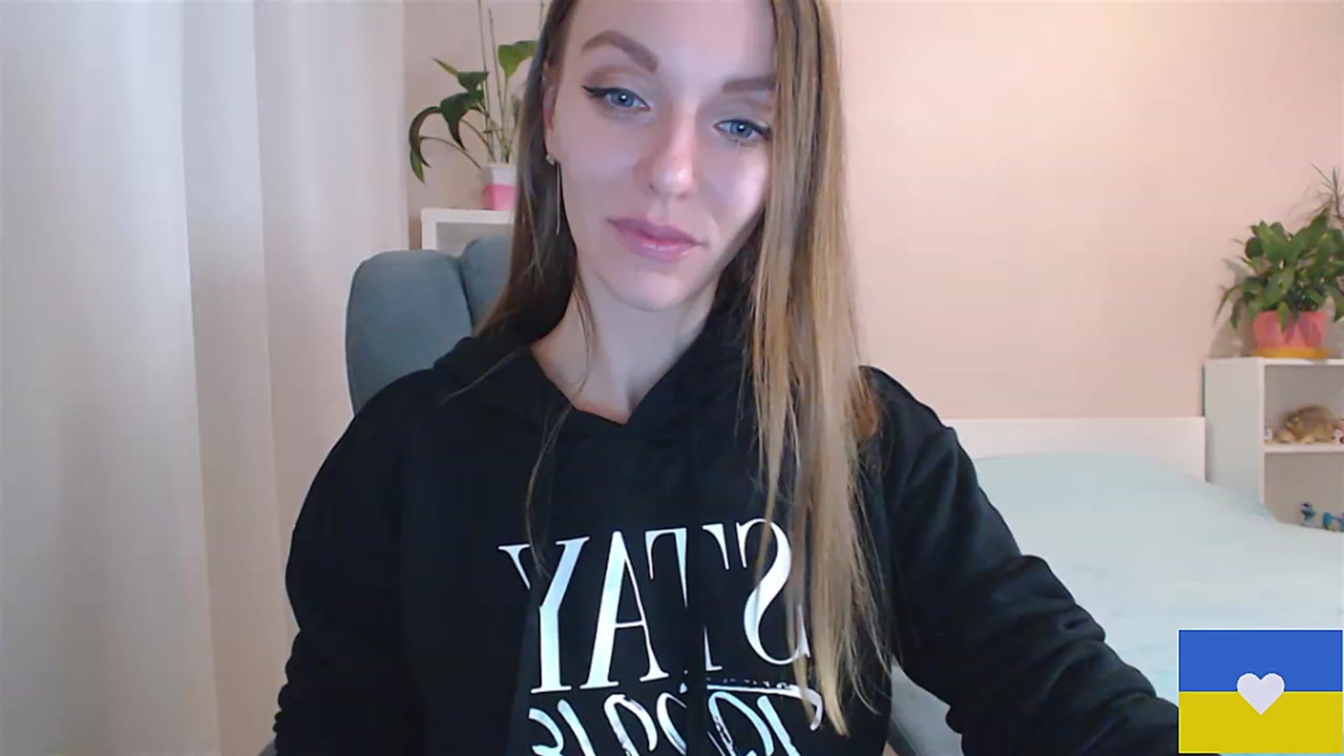 Gallery image thumbnail from Divine_Phenix's myfreecams stream on, 01/09/2023, 18:34 image 13 of 20