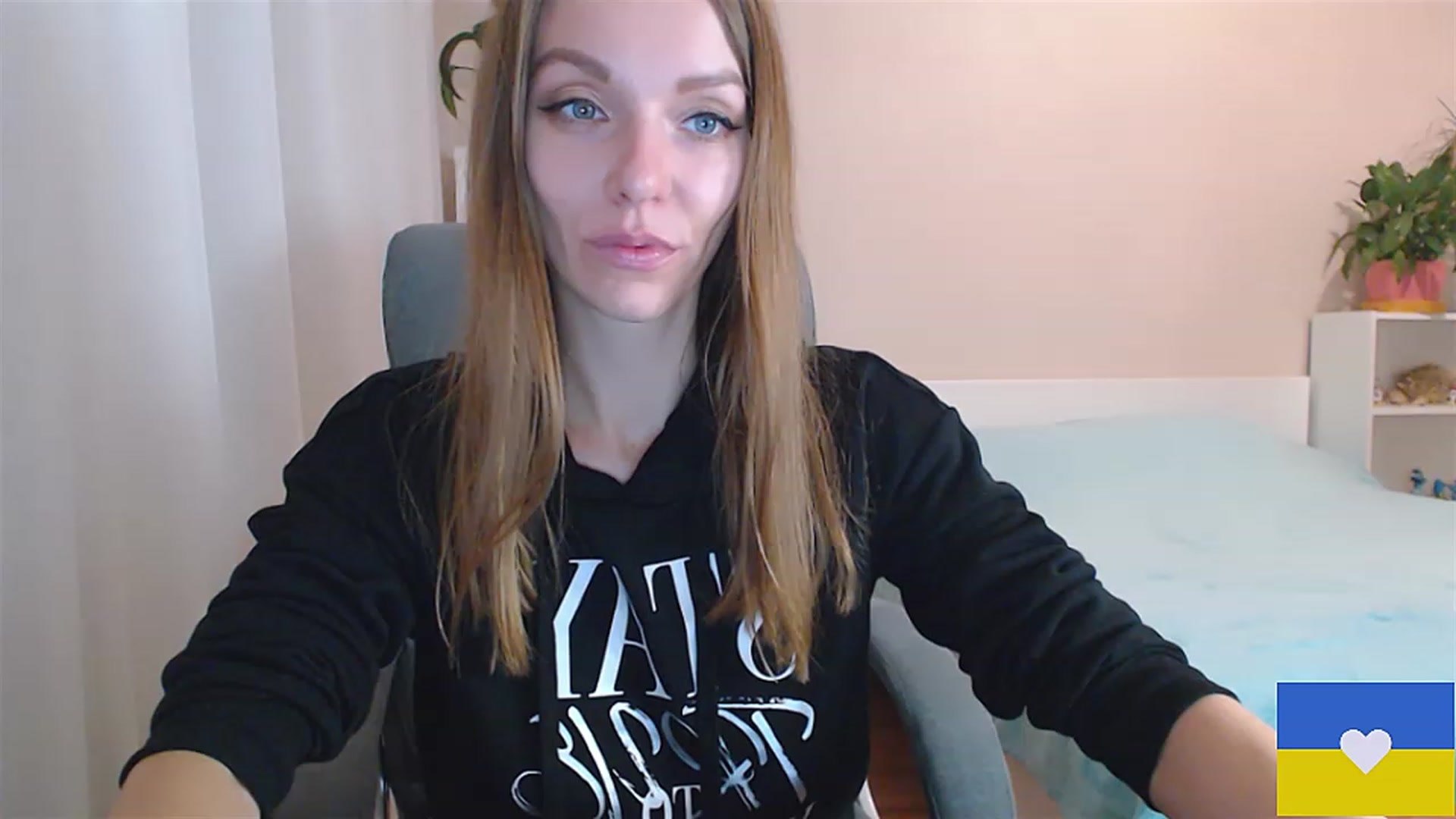 Gallery image thumbnail from Divine_Phenix's myfreecams stream on, 01/09/2023, 18:34 image 5 of 20