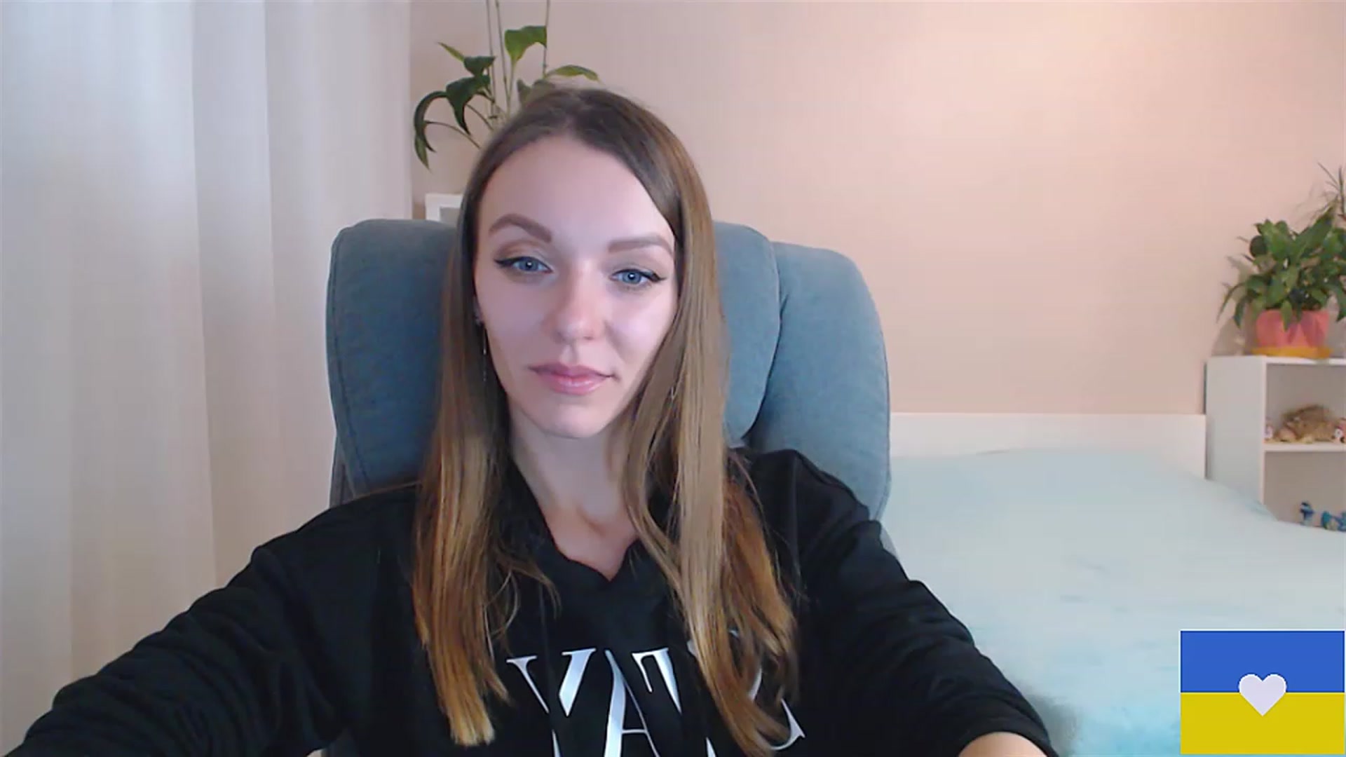 Gallery image thumbnail from Divine_Phenix's myfreecams stream on, 01/09/2023, 18:34 image 1 of 20
