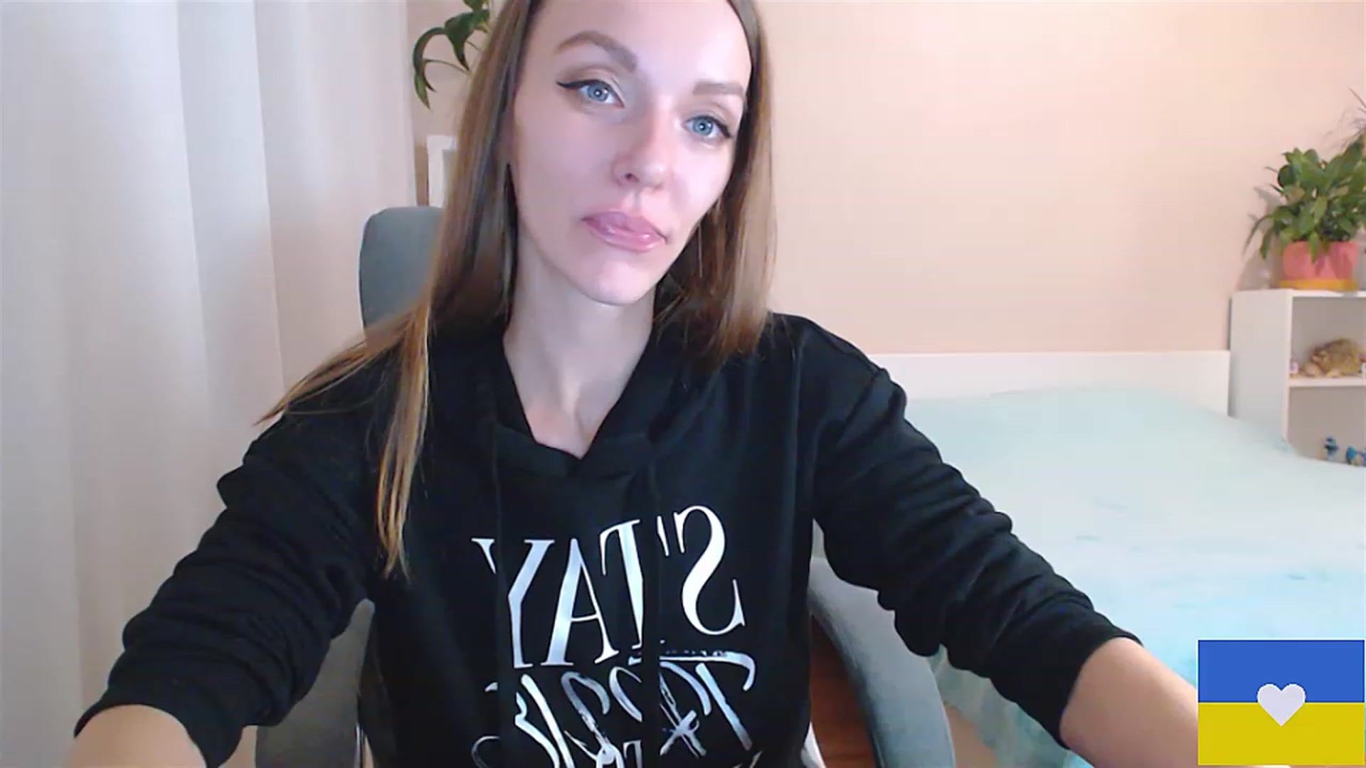 Gallery image thumbnail from Divine_Phenix's myfreecams stream on, 01/09/2023, 18:34 image 4 of 20