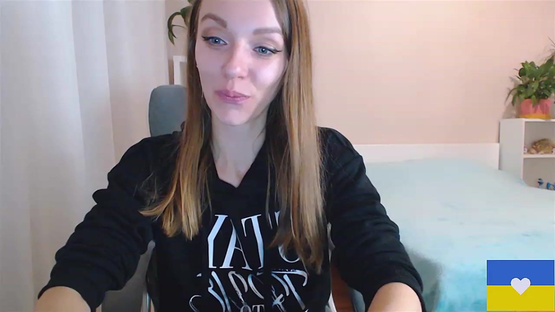 Gallery image thumbnail from Divine_Phenix's myfreecams stream on, 01/09/2023, 18:34 image 6 of 20