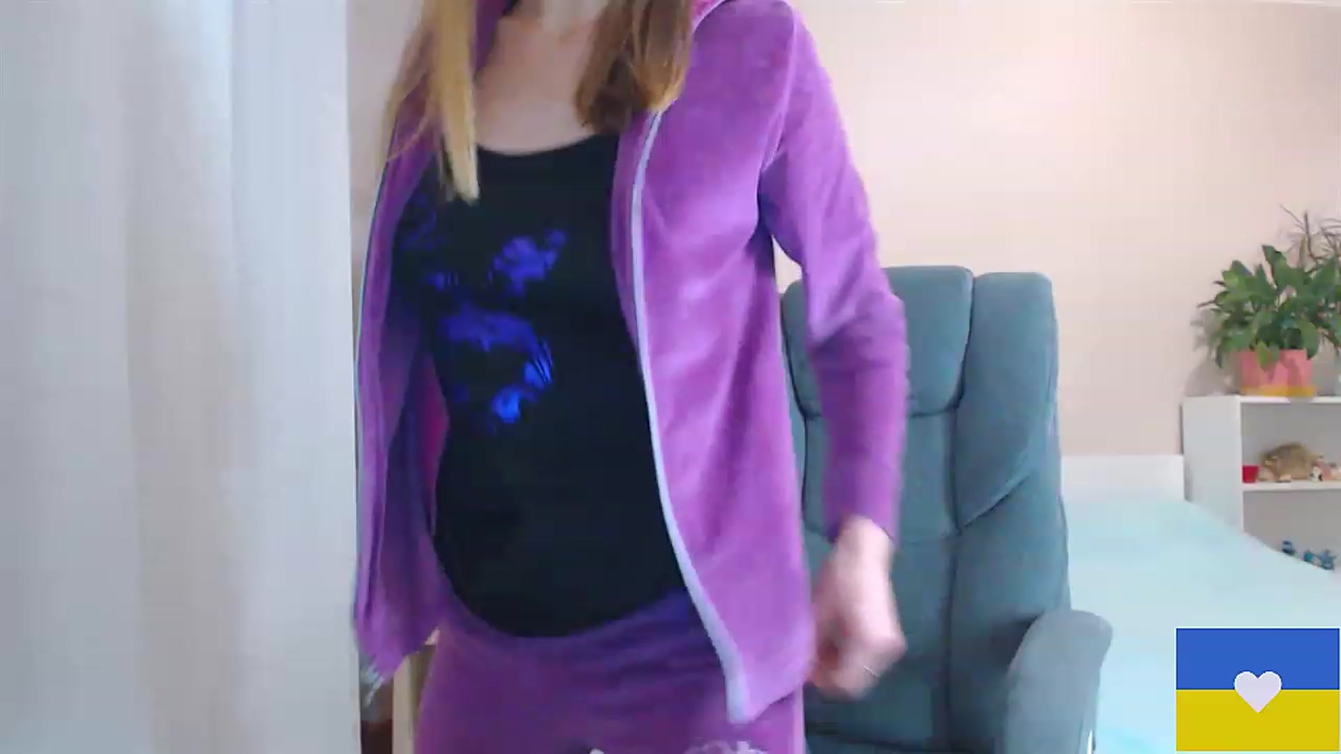 Gallery image thumbnail from Divine_Phenix's myfreecams stream on, 01/15/2023, 18:09 image 20 of 20