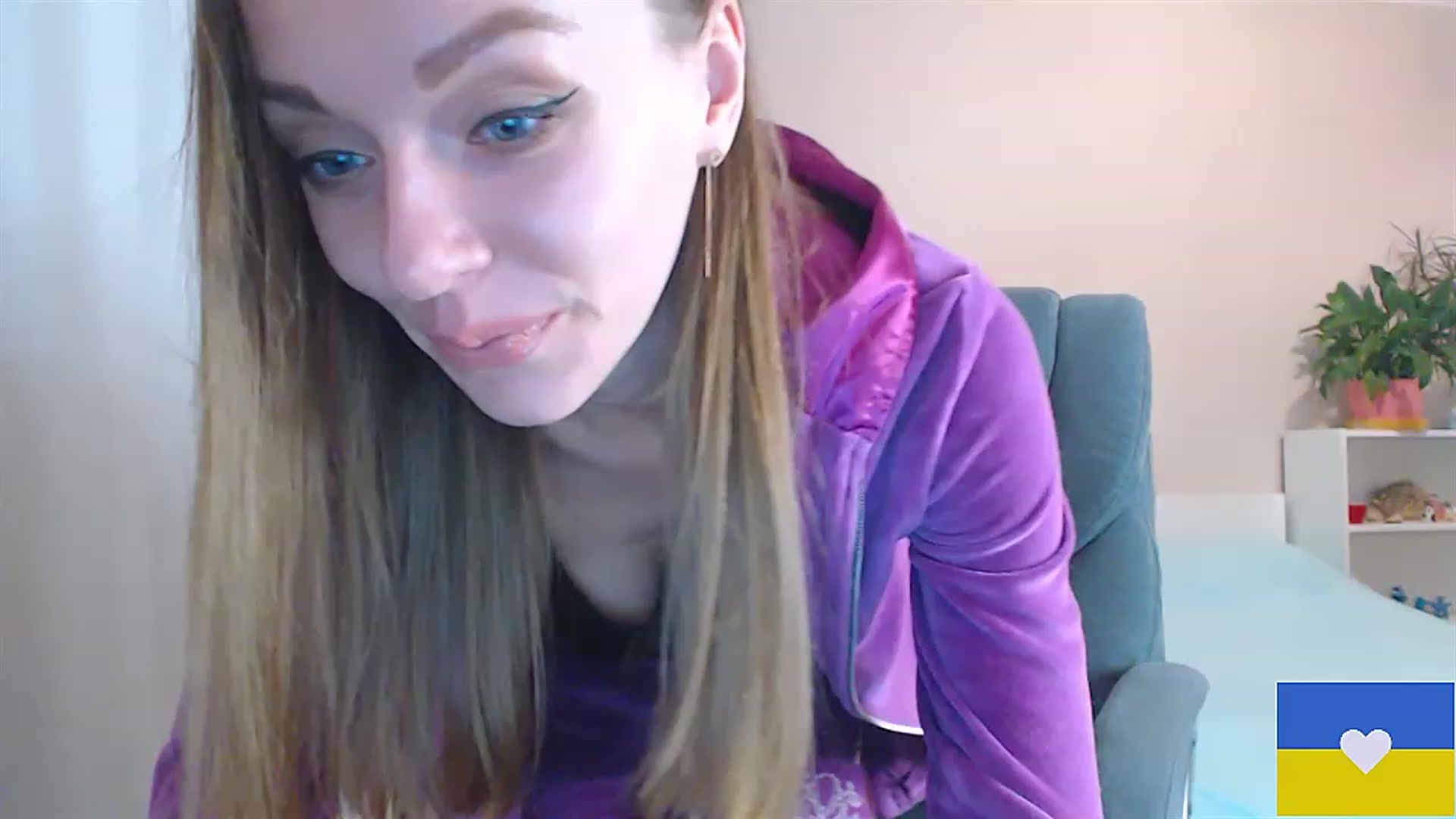 Gallery image thumbnail from Divine_Phenix's myfreecams stream on, 01/15/2023, 18:09 image 18 of 20