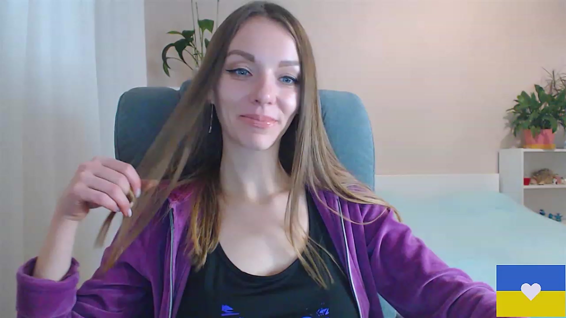 Gallery image thumbnail from Divine_Phenix's myfreecams stream on, 01/15/2023, 19:07 image 7 of 20