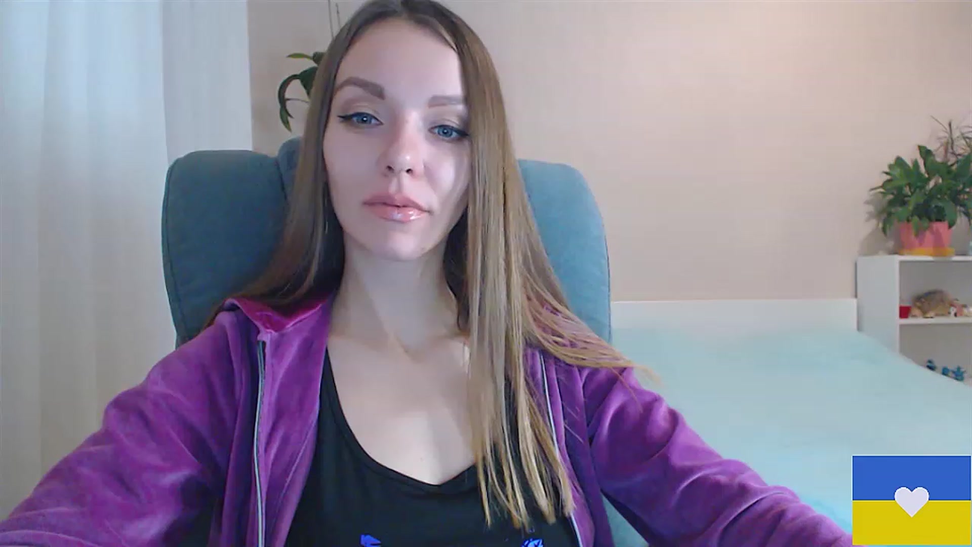 Gallery image thumbnail from Divine_Phenix's myfreecams stream on, 01/15/2023, 19:07 image 5 of 20