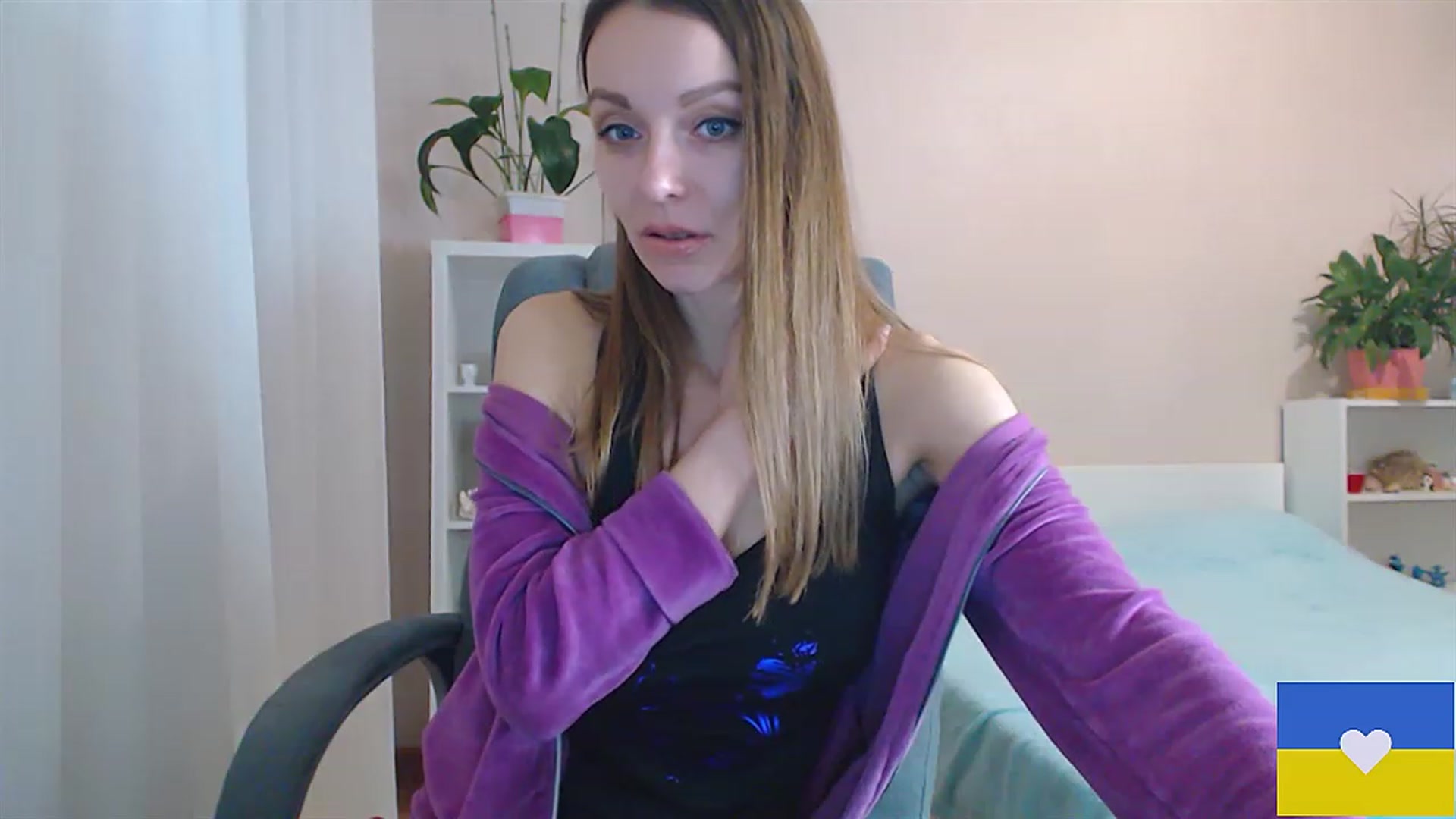 Gallery image thumbnail from Divine_Phenix's myfreecams stream on, 01/15/2023, 19:07 image 20 of 20