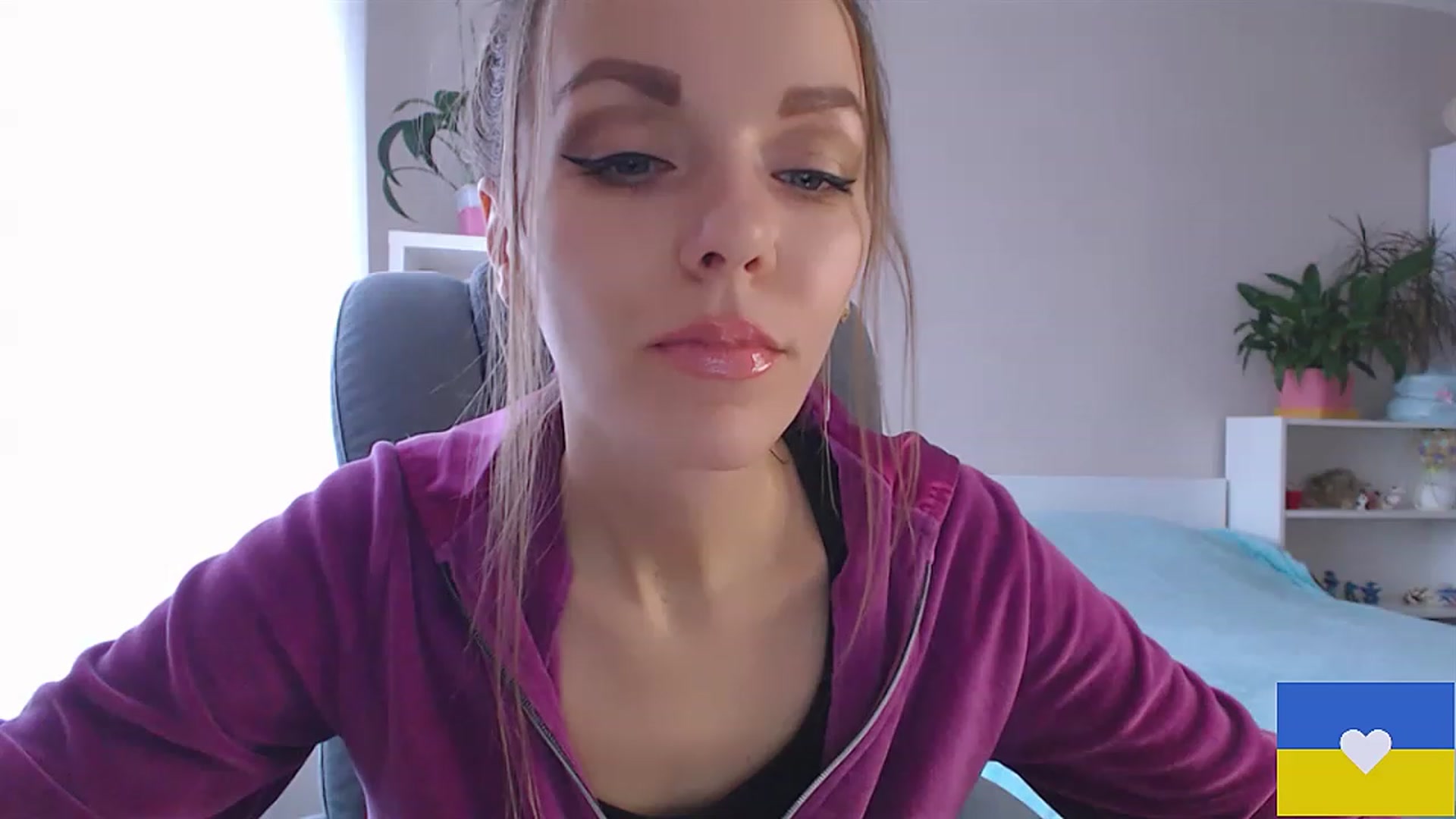 Gallery image thumbnail from Divine_Phenix's myfreecams stream on, 02/01/2023, 12:28 image 16 of 20