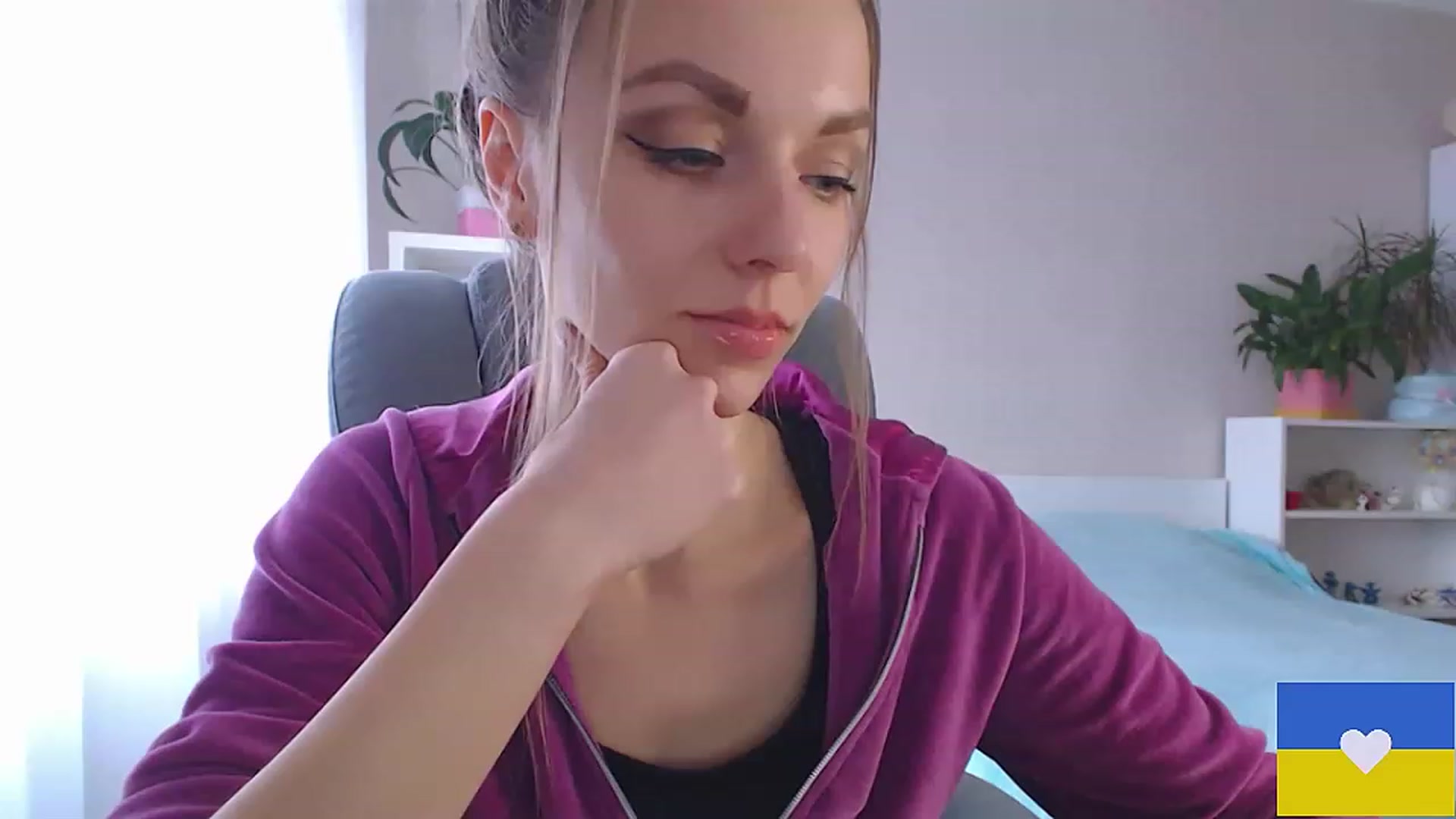 Gallery image thumbnail from Divine_Phenix's myfreecams stream on, 02/01/2023, 12:28 image 20 of 20