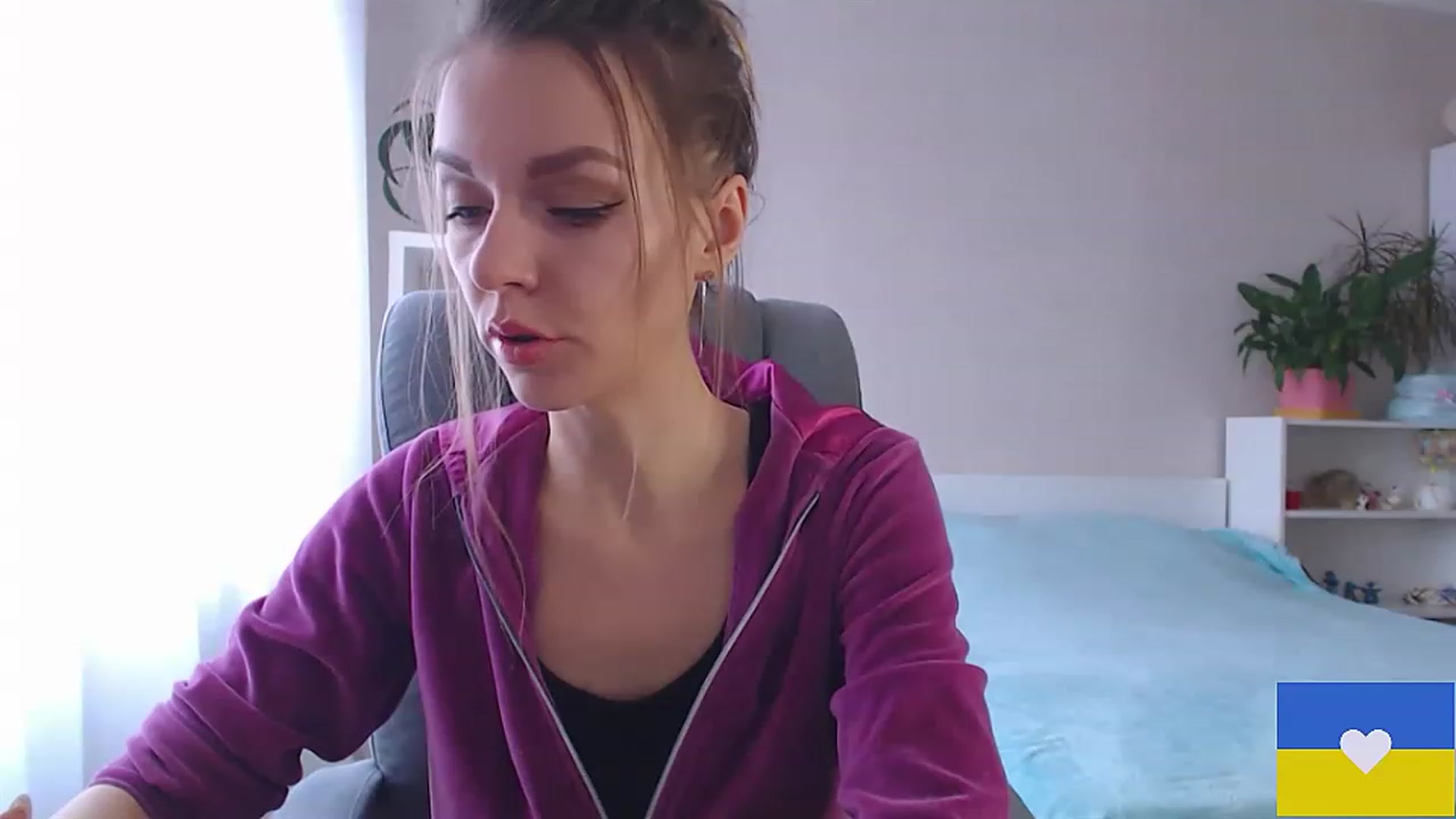 Gallery image thumbnail from Divine_Phenix's myfreecams stream on, 02/01/2023, 12:28 image 3 of 20