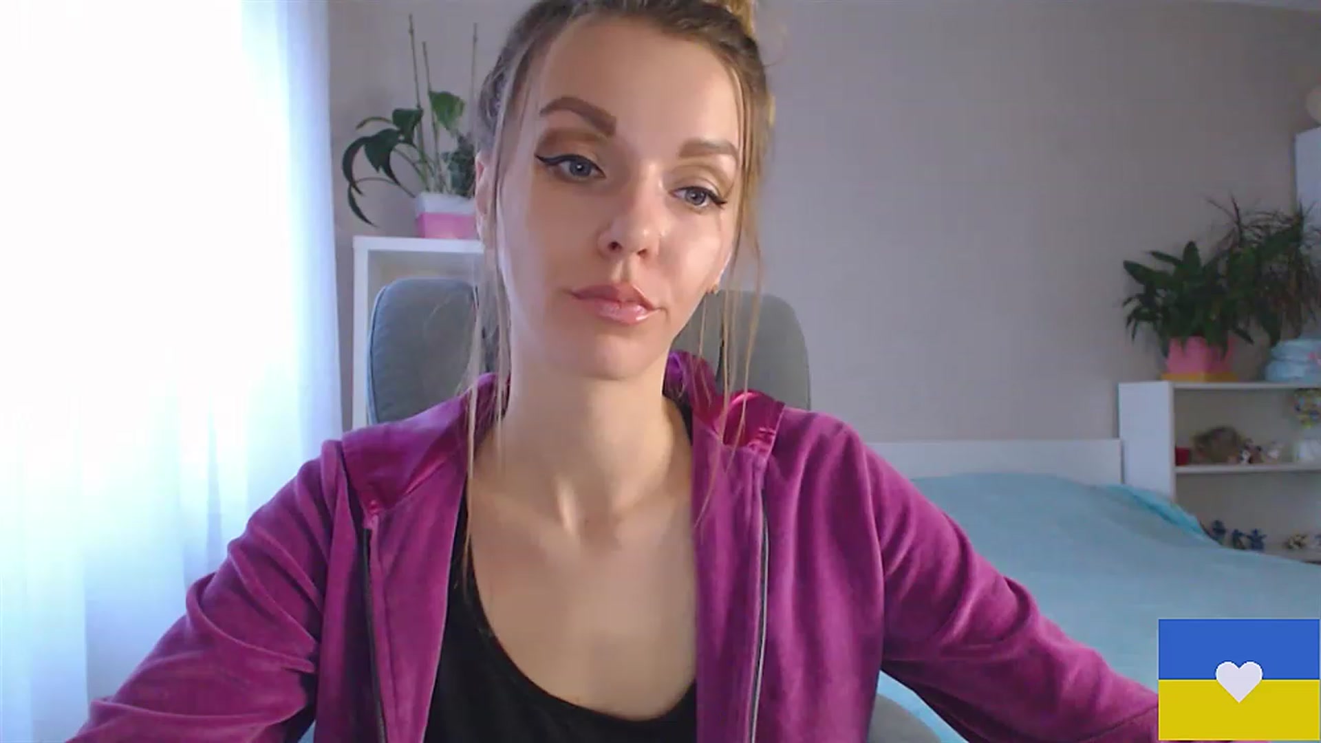 Gallery image thumbnail from Divine_Phenix's myfreecams stream on, 02/01/2023, 14:08 image 17 of 20
