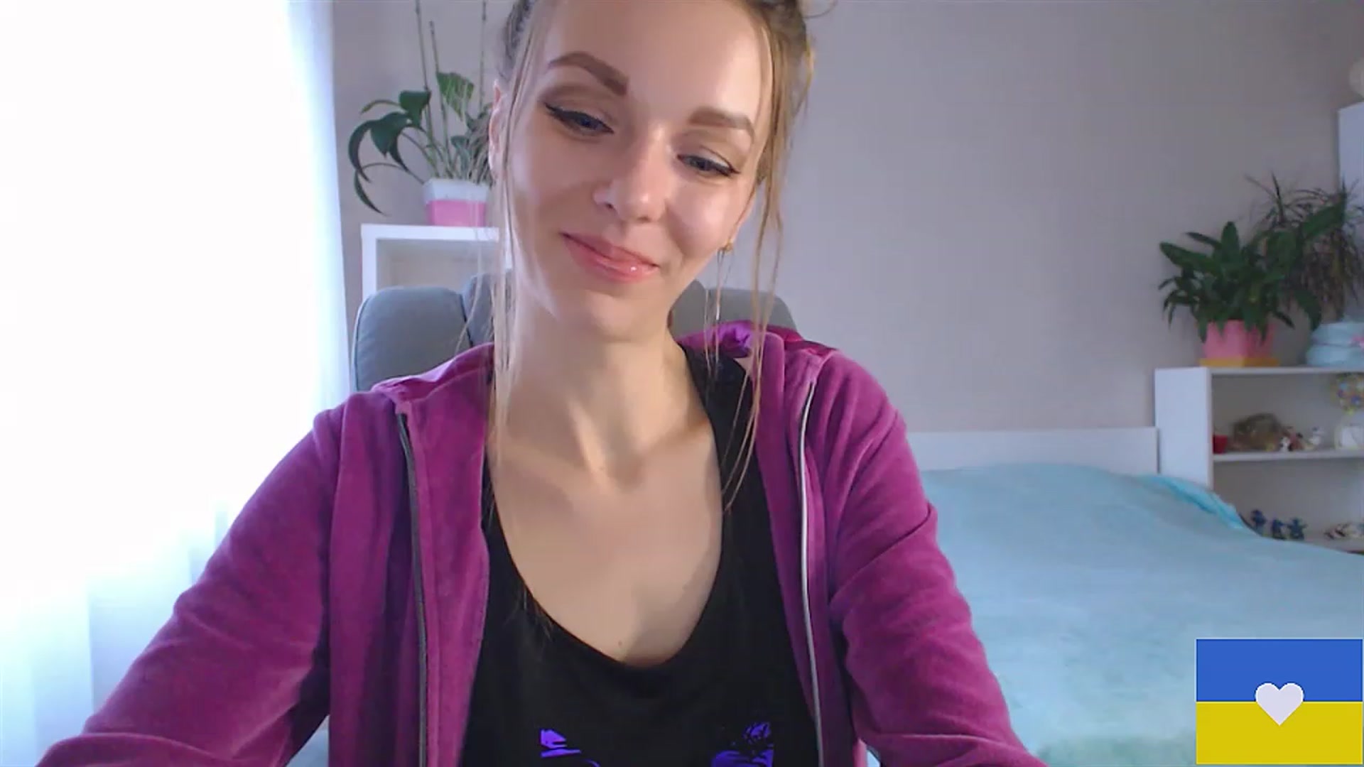 Gallery image thumbnail from Divine_Phenix's myfreecams stream on, 02/01/2023, 14:08 image 6 of 20