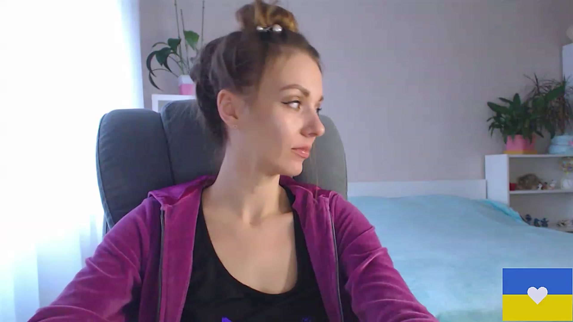 Gallery image thumbnail from Divine_Phenix's myfreecams stream on, 02/01/2023, 14:08 image 11 of 20