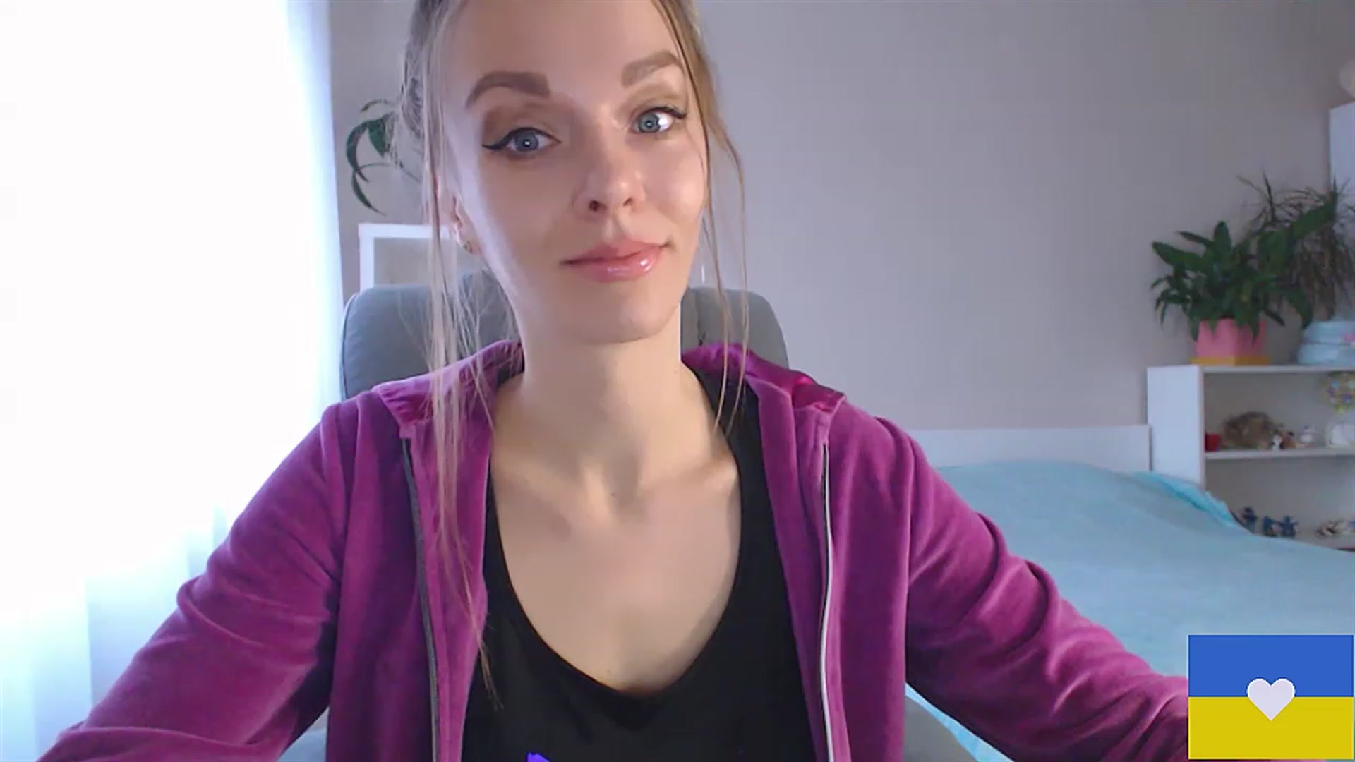 Gallery image thumbnail from Divine_Phenix's myfreecams stream on, 02/01/2023, 14:08 image 7 of 20