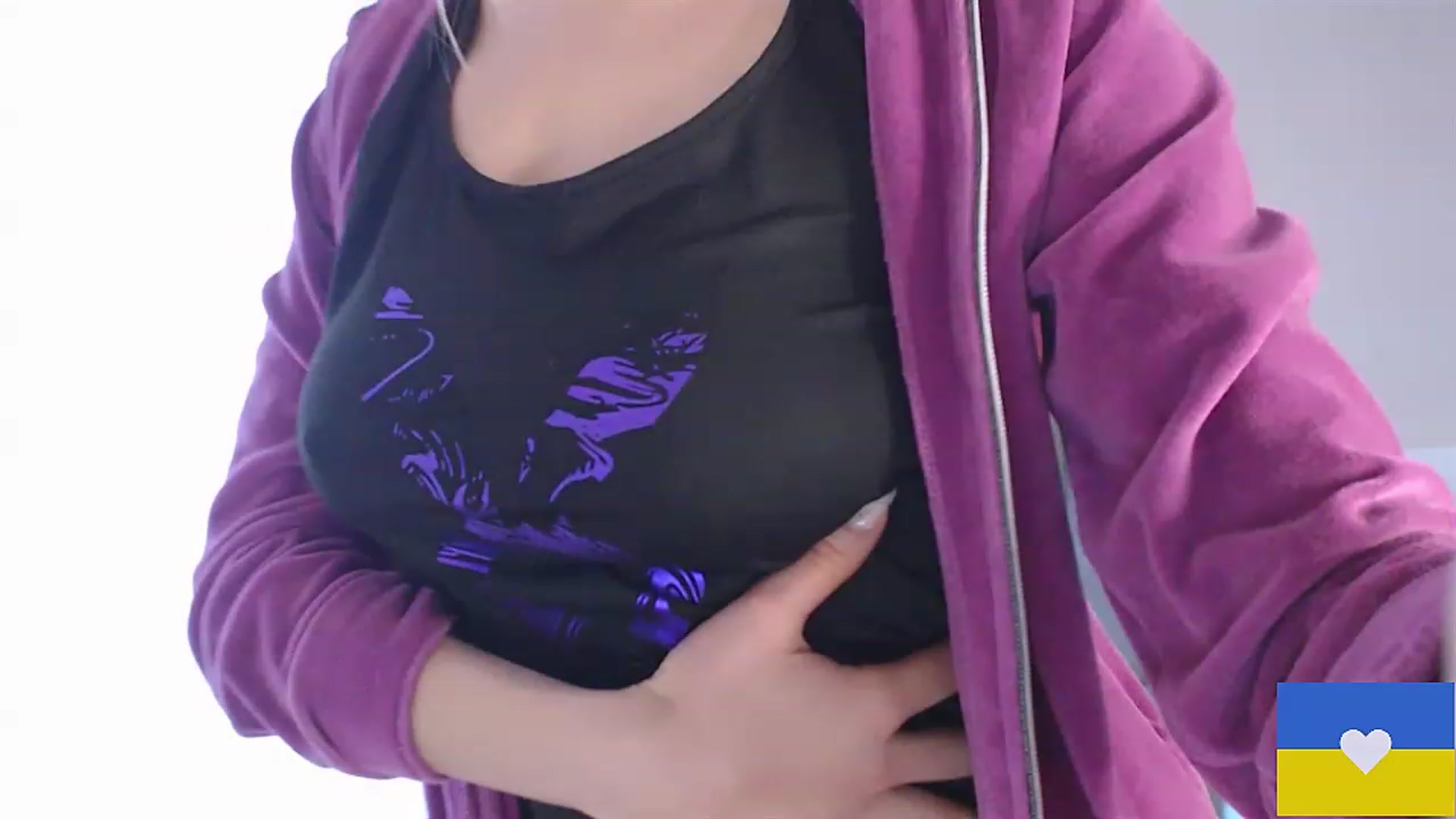 Gallery image thumbnail from Divine_Phenix's myfreecams stream on, 02/01/2023, 14:08 image 14 of 20
