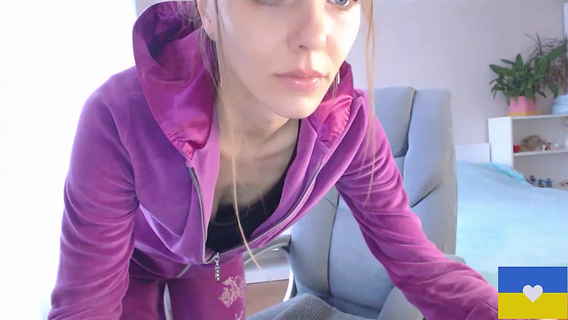 Gallery image thumbnail from Divine_Phenix's myfreecams stream on, 02/01/2023, 14:08 image 3 of 20