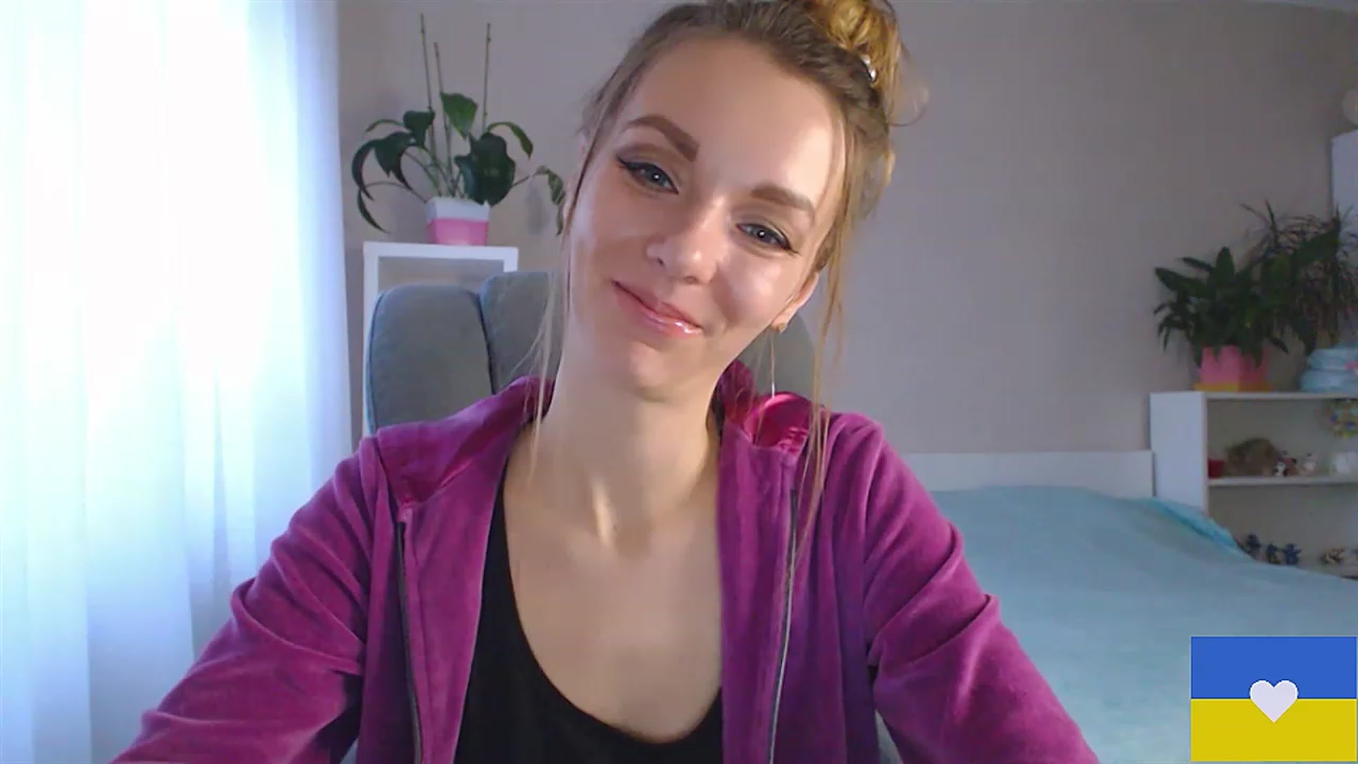 Gallery image thumbnail from Divine_Phenix's myfreecams stream on, 02/01/2023, 14:08 image 18 of 20