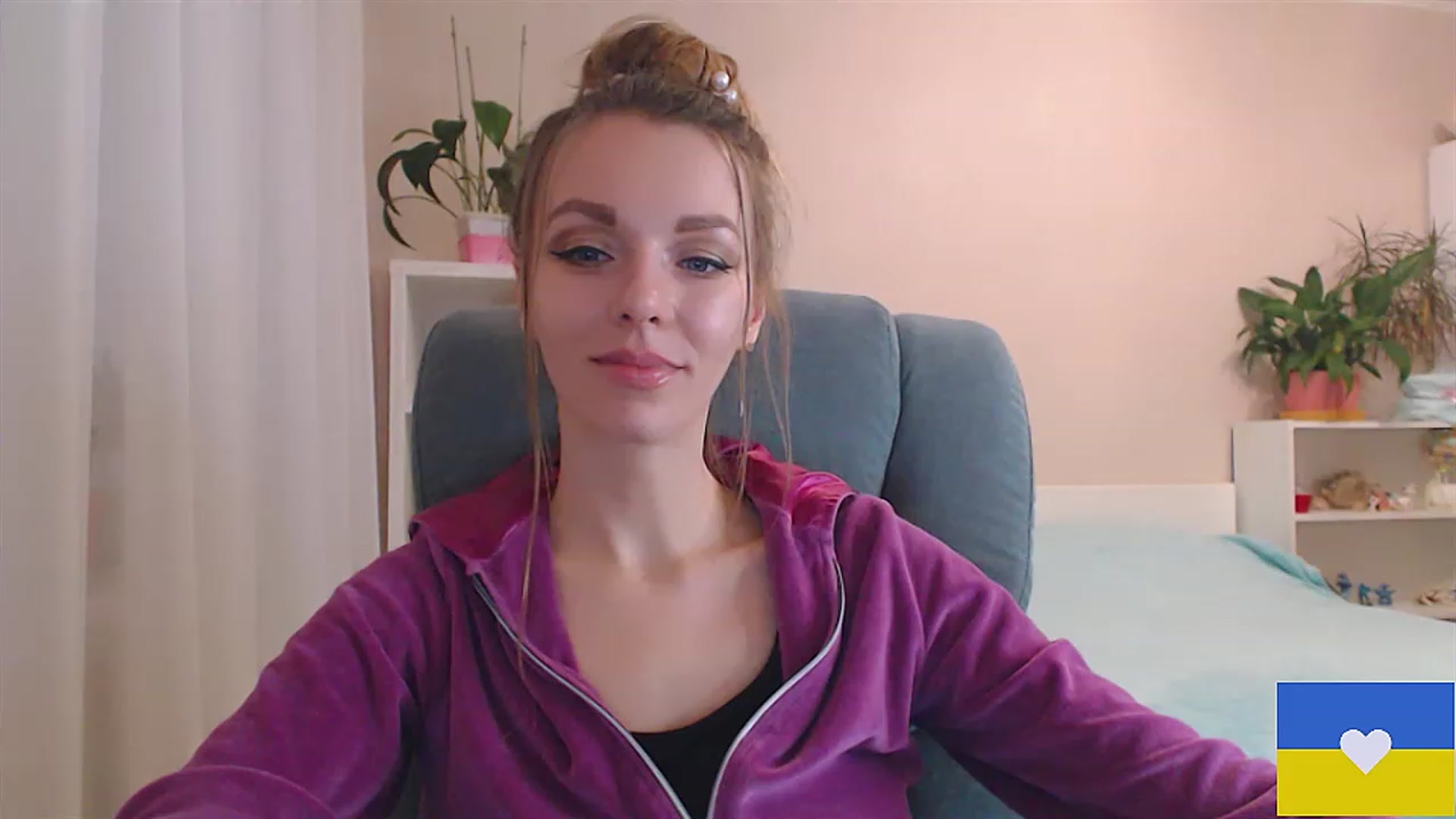 Gallery image thumbnail from Divine_Phenix's myfreecams stream on, 02/01/2023, 14:59 image 2 of 20