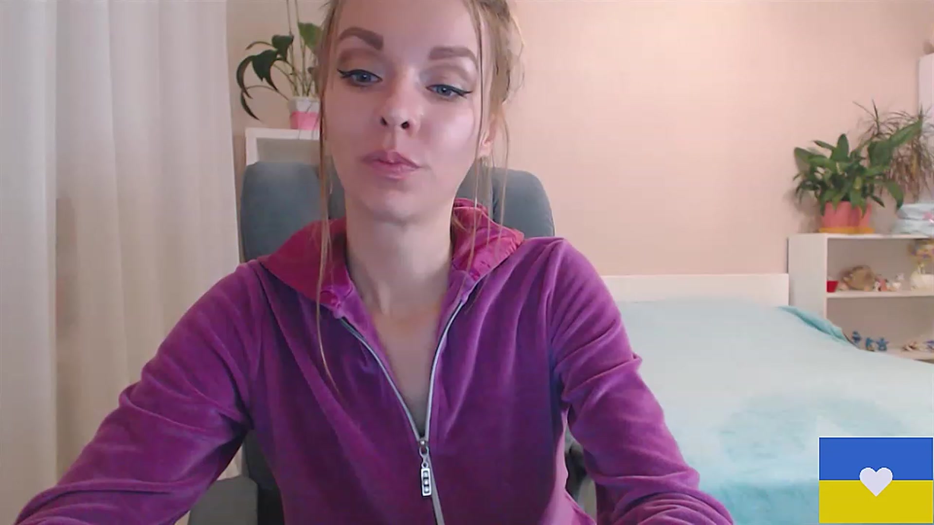 Gallery image thumbnail from Divine_Phenix's myfreecams stream on, 02/01/2023, 14:59 image 20 of 20
