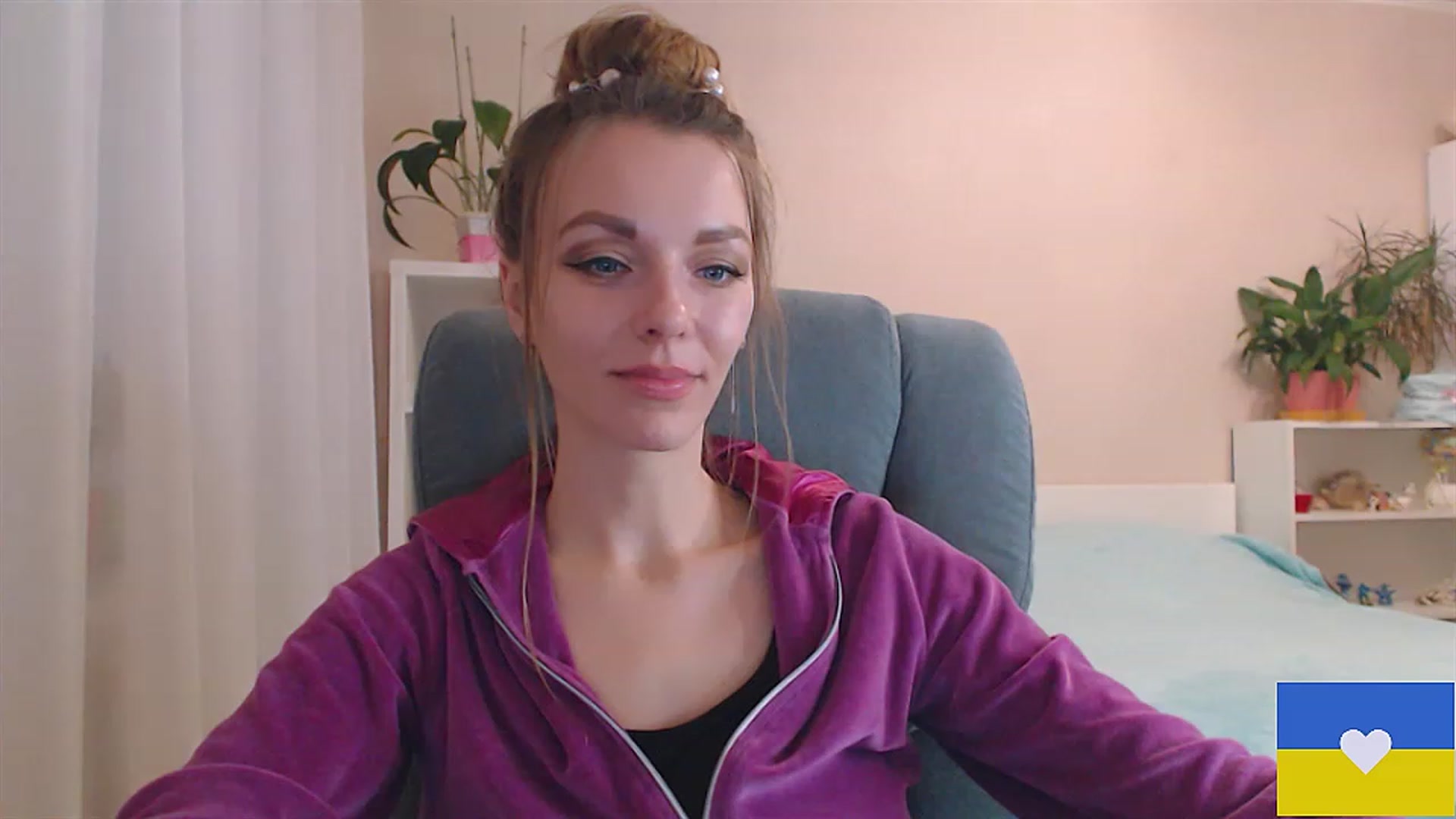 Gallery image thumbnail from Divine_Phenix's myfreecams stream on, 02/01/2023, 14:59 image 3 of 20