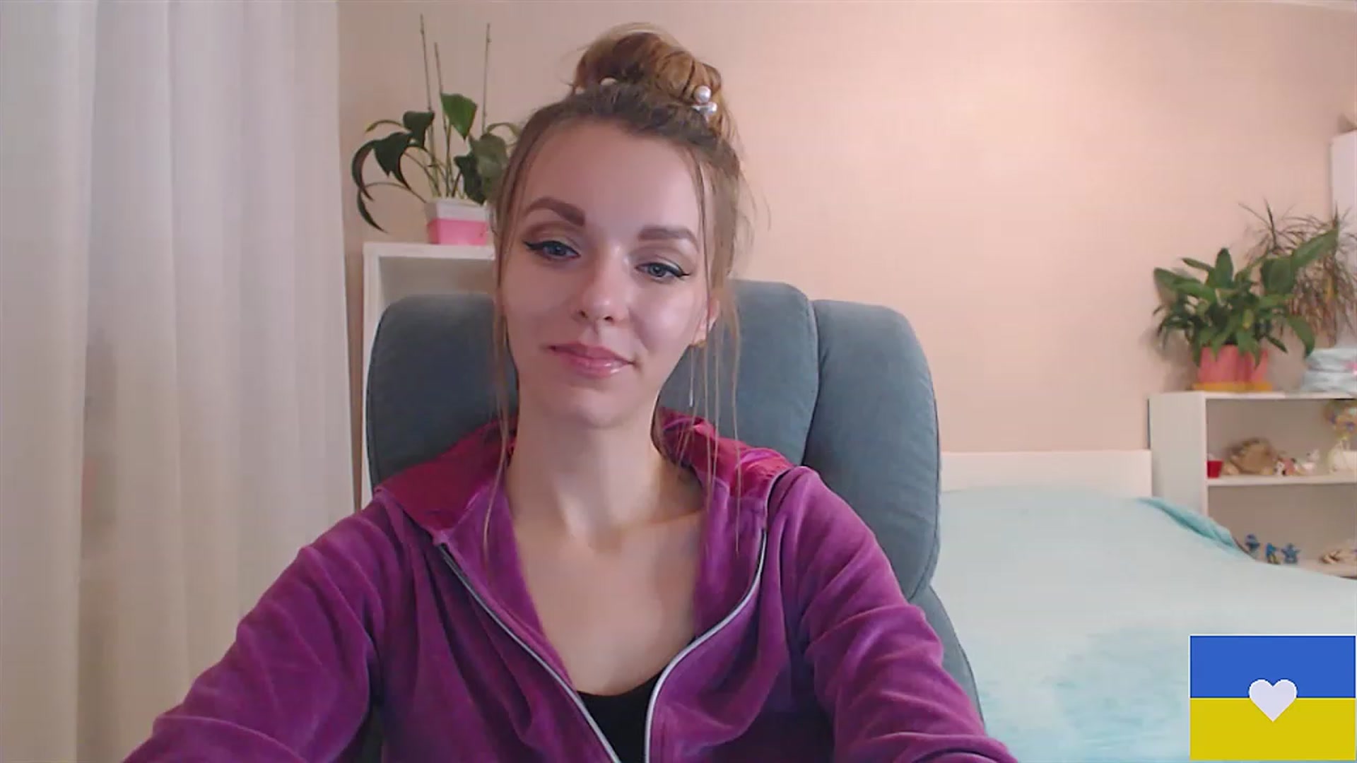 Gallery image thumbnail from Divine_Phenix's myfreecams stream on, 02/01/2023, 14:59 image 6 of 20
