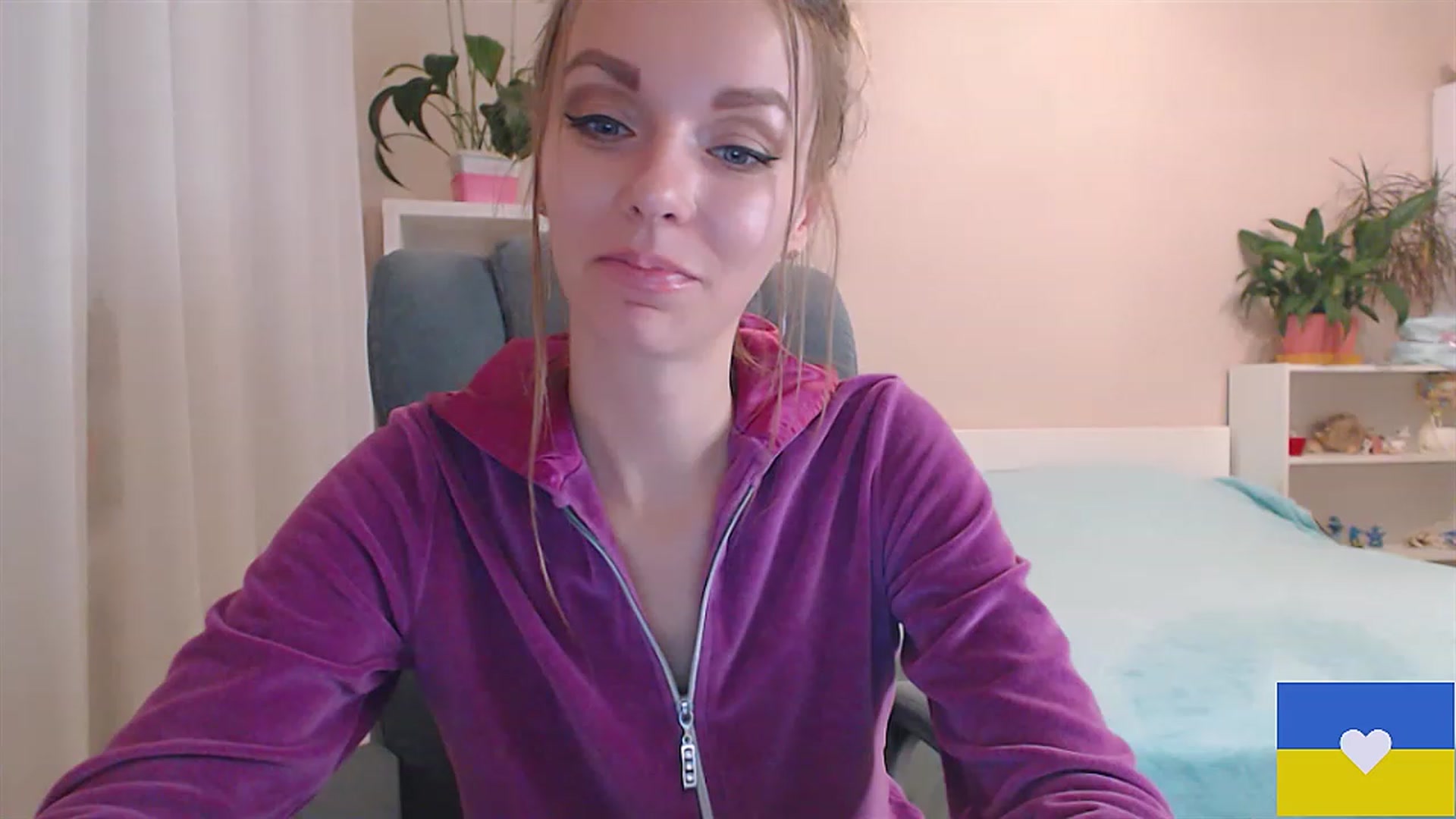 Gallery image thumbnail from Divine_Phenix's myfreecams stream on, 02/01/2023, 14:59 image 17 of 20