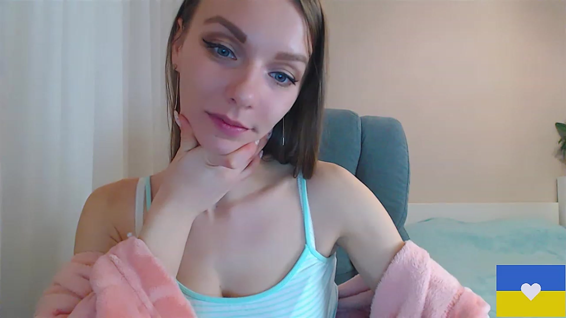 Gallery image thumbnail from Divine_Phenix's myfreecams stream on, 02/04/2023, 22:07 image 12 of 20