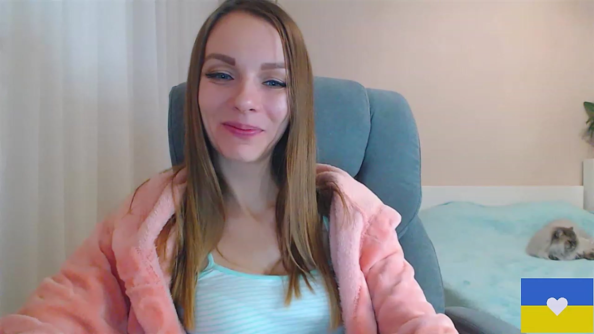 Gallery image thumbnail from Divine_Phenix's myfreecams stream on, 02/04/2023, 22:07 image 7 of 20