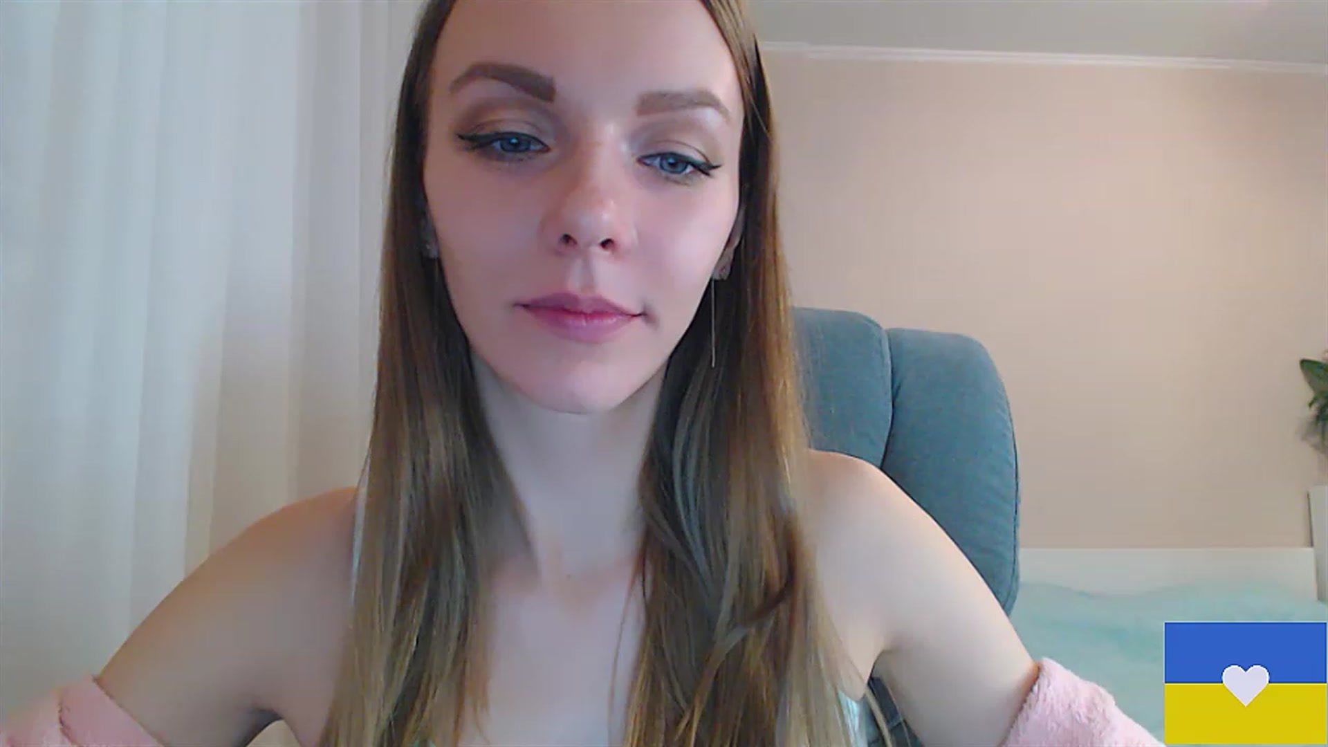 Gallery image thumbnail from Divine_Phenix's myfreecams stream on, 02/04/2023, 22:07 image 16 of 20