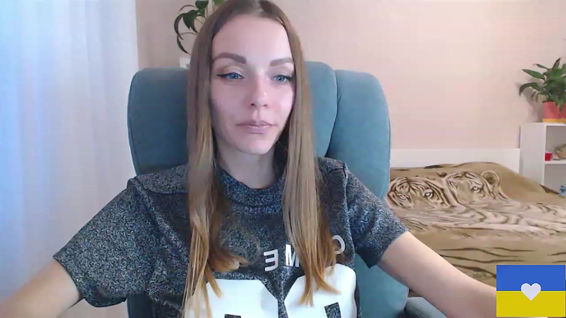 Gallery image thumbnail from Divine_Phenix's myfreecams stream on, 02/05/2023, 15:18 image 7 of 20