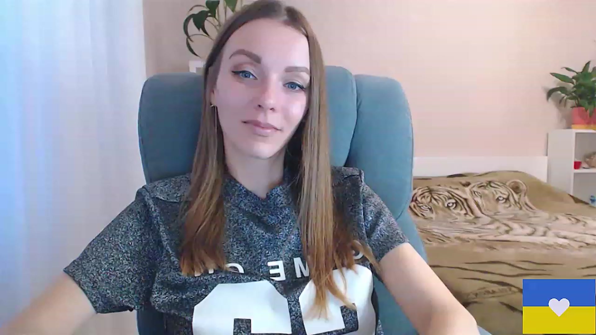Gallery image thumbnail from Divine_Phenix's myfreecams stream on, 02/05/2023, 15:18 image 3 of 20