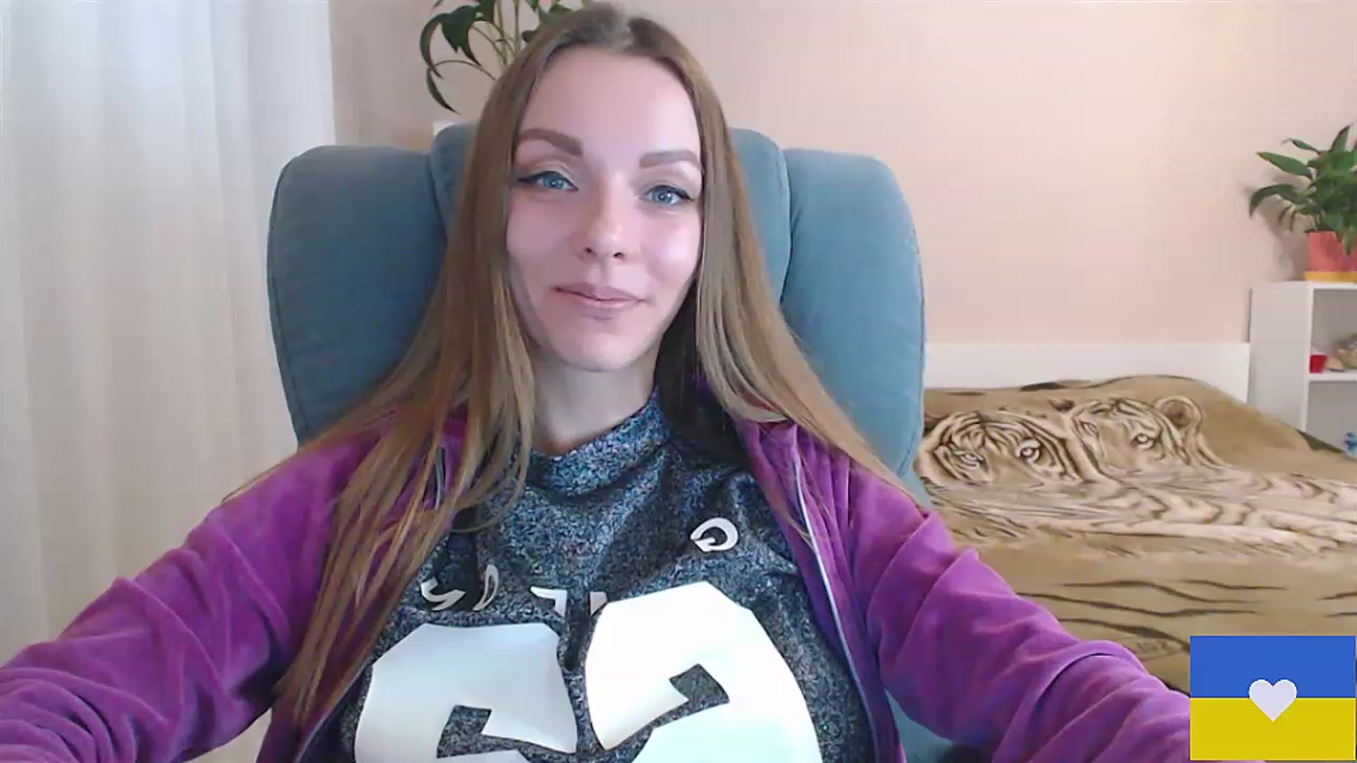 Gallery image thumbnail from Divine_Phenix's myfreecams stream on, 02/05/2023, 16:30 image 19 of 20