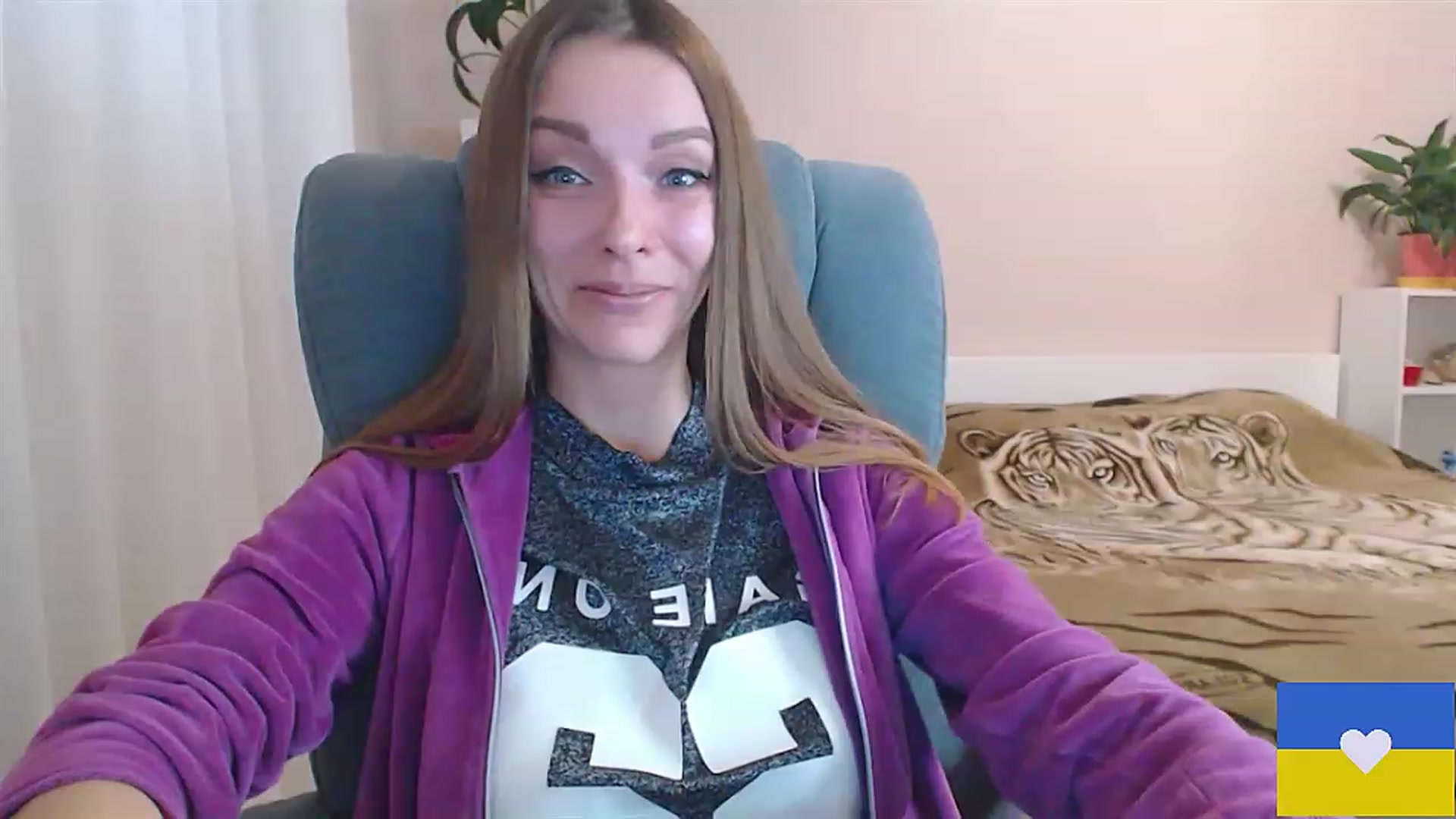 Gallery image thumbnail from Divine_Phenix's myfreecams stream on, 02/05/2023, 16:30 image 2 of 20