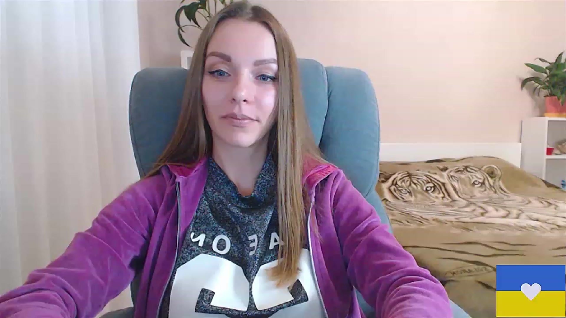 Gallery image thumbnail from Divine_Phenix's myfreecams stream on, 02/05/2023, 16:30 image 15 of 20