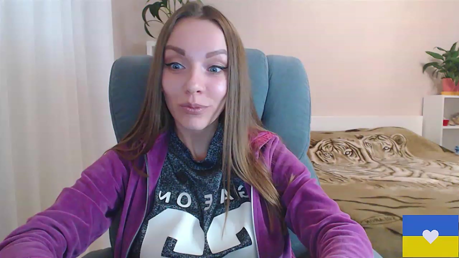 Gallery image thumbnail from Divine_Phenix's myfreecams stream on, 02/05/2023, 16:30 image 12 of 20