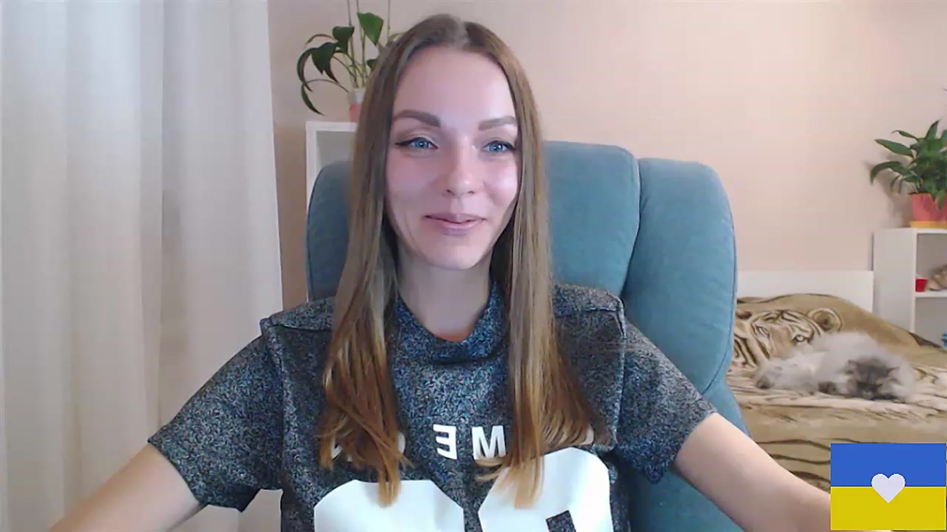Gallery image thumbnail from Divine_Phenix's myfreecams stream on, 02/05/2023, 17:50 image 7 of 20