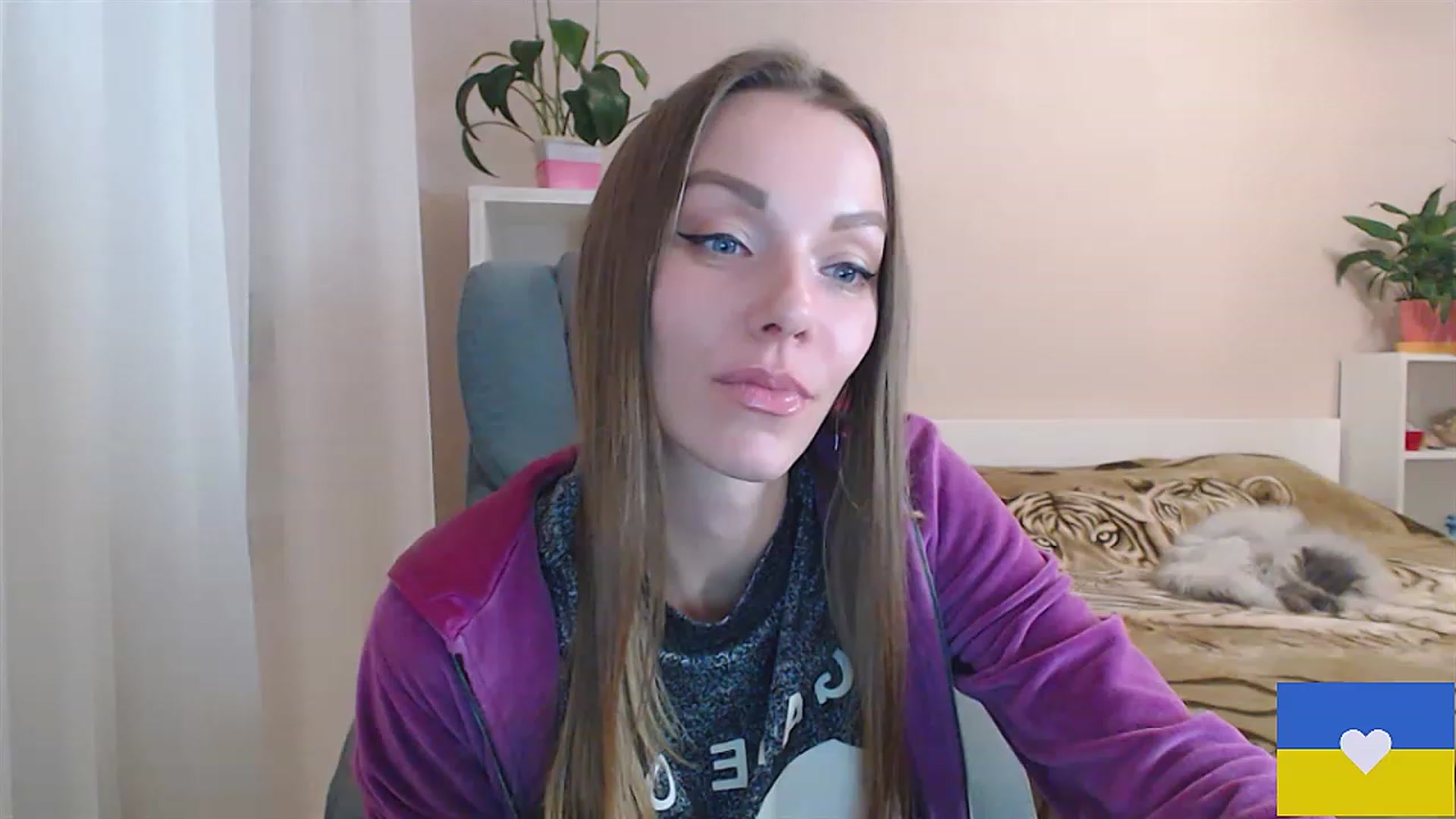 Gallery image thumbnail from Divine_Phenix's myfreecams stream on, 02/05/2023, 19:57 image 5 of 20
